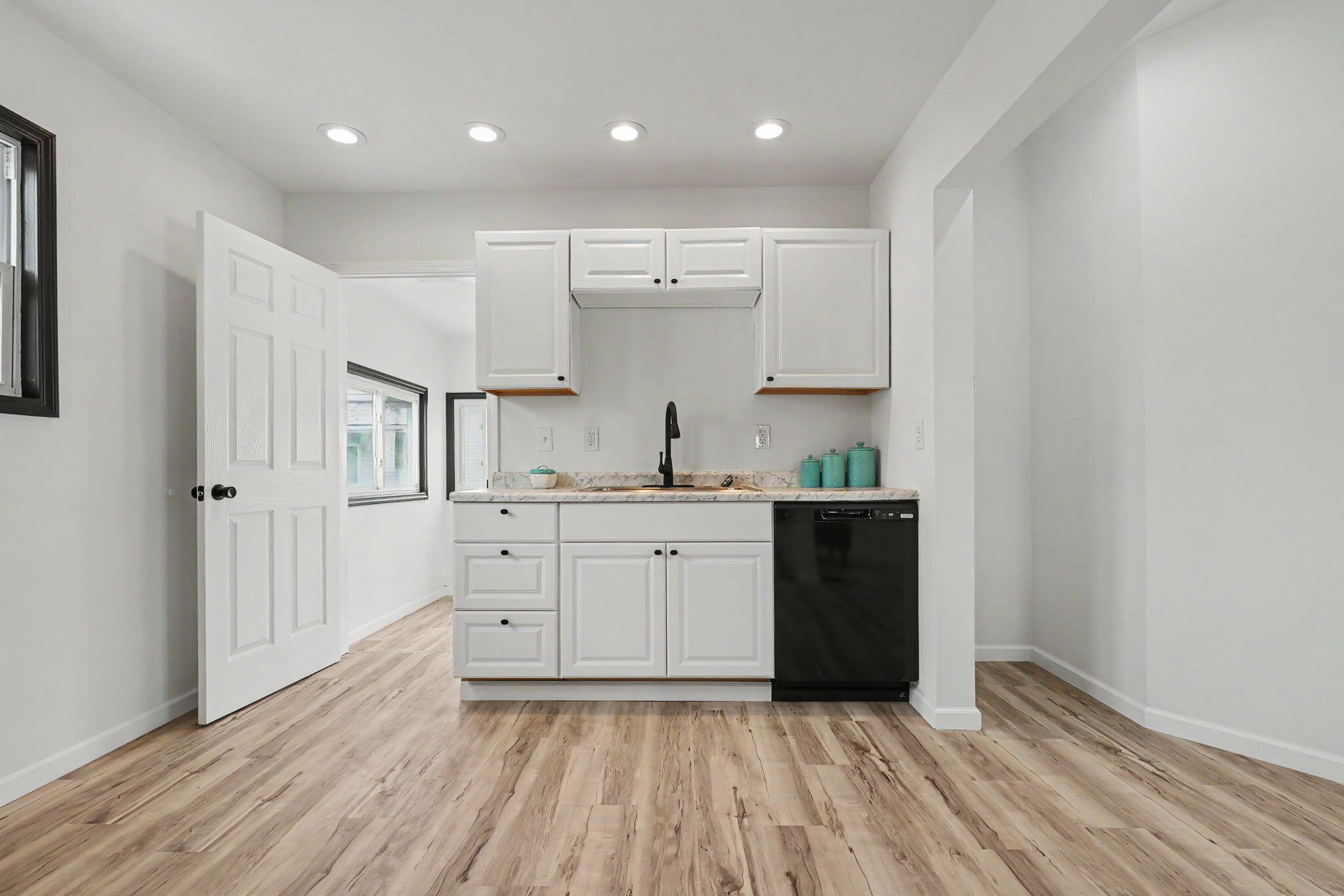 3606 Caroline Street Property Photo 14