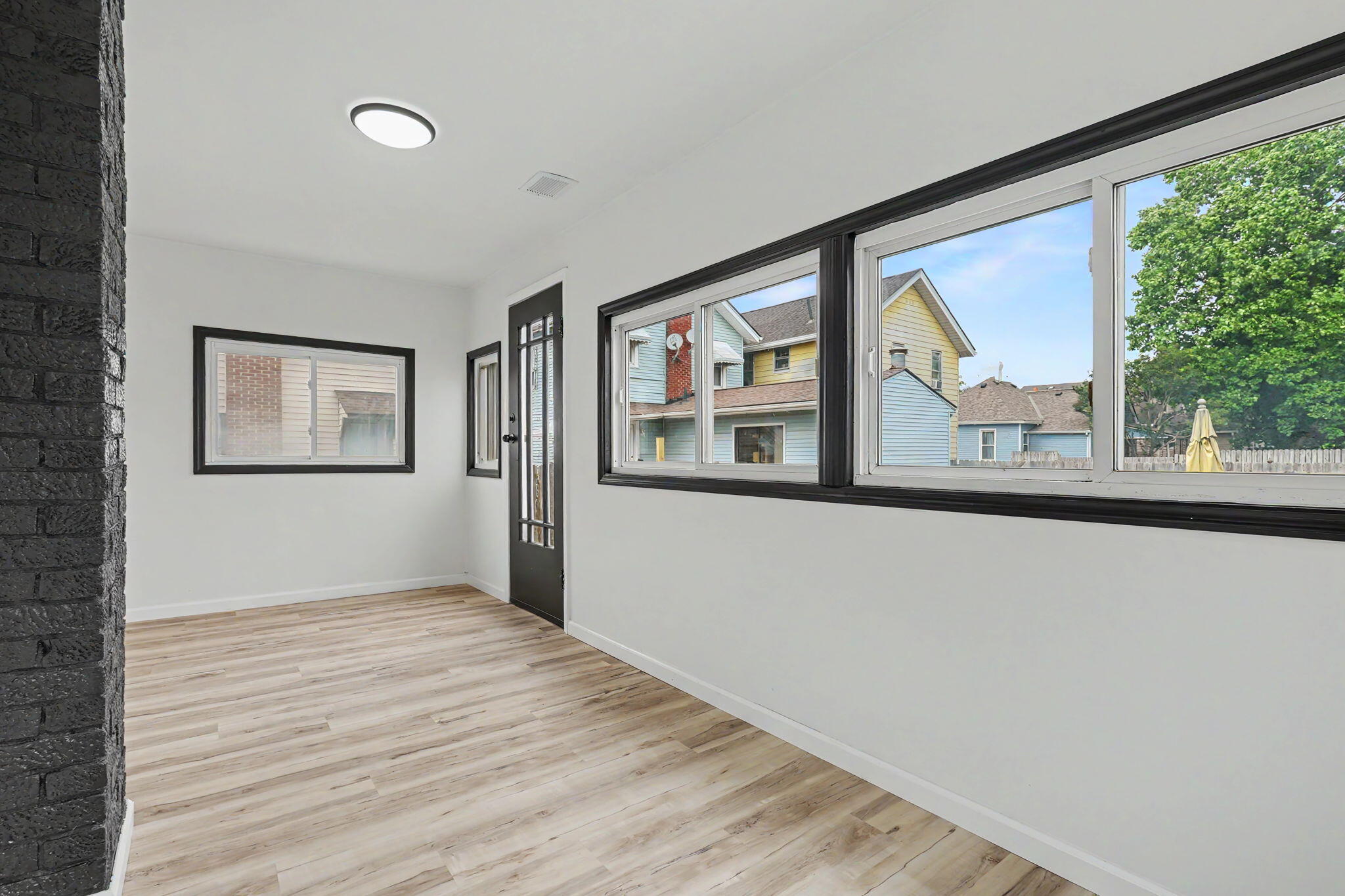 3606 Caroline Street Property Photo 17