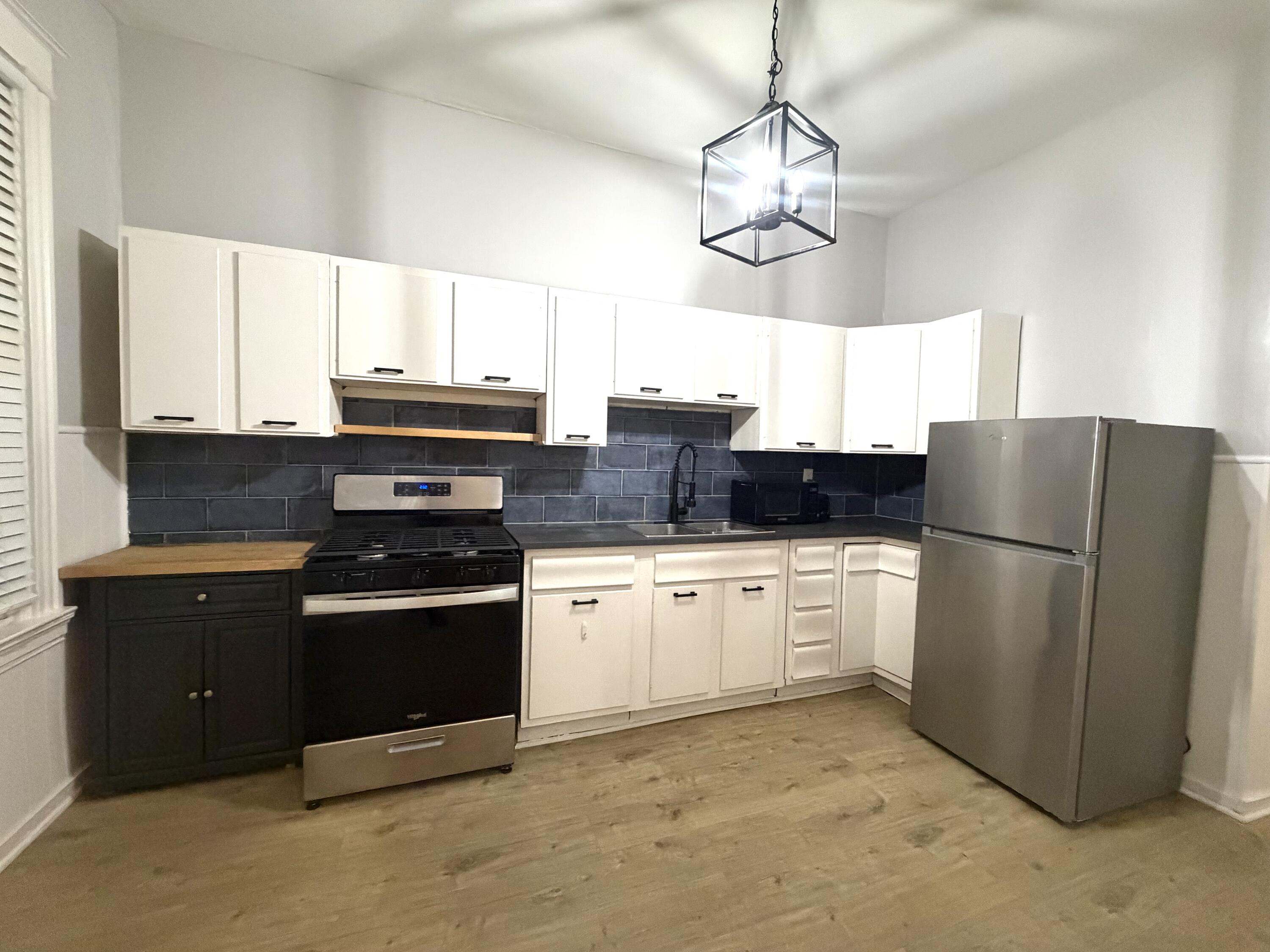 3724 Huntington Avenue Property Photo 4