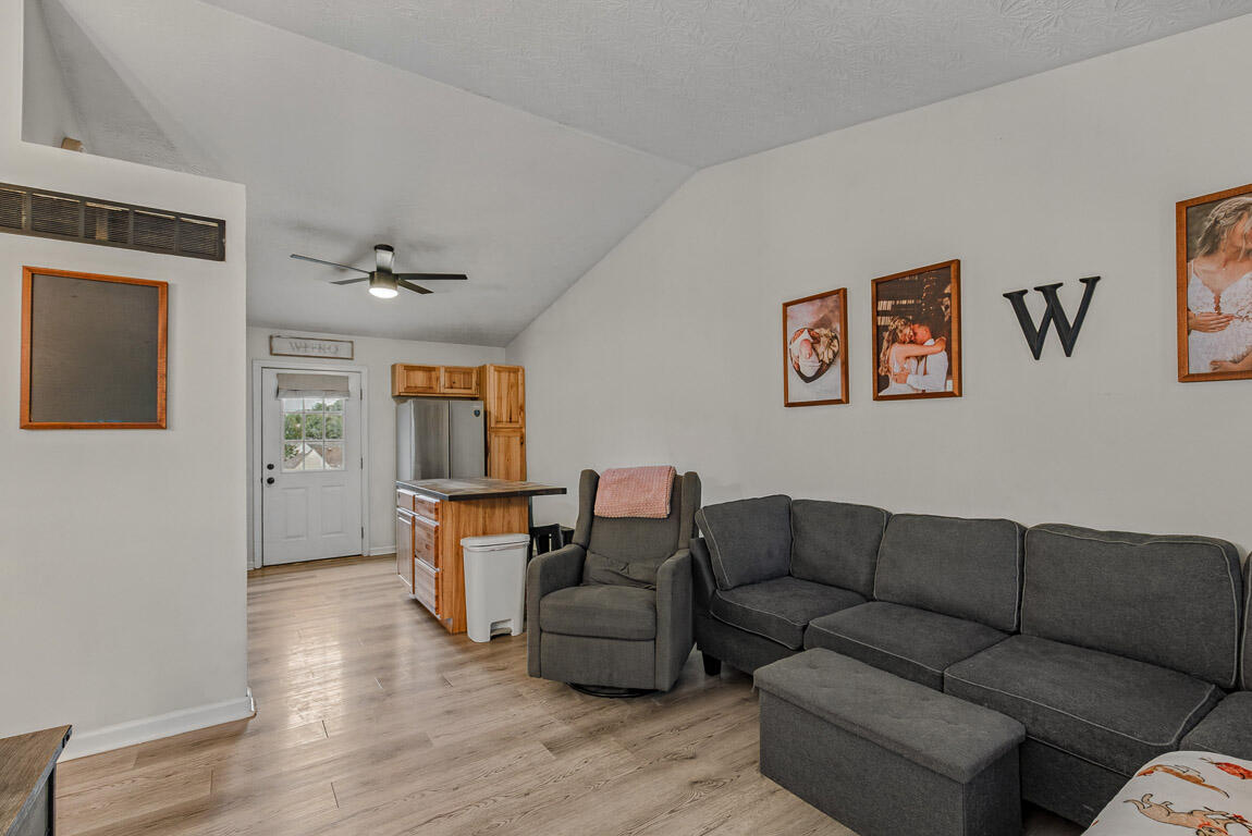 2766 Presidential Drive Property Photo 6
