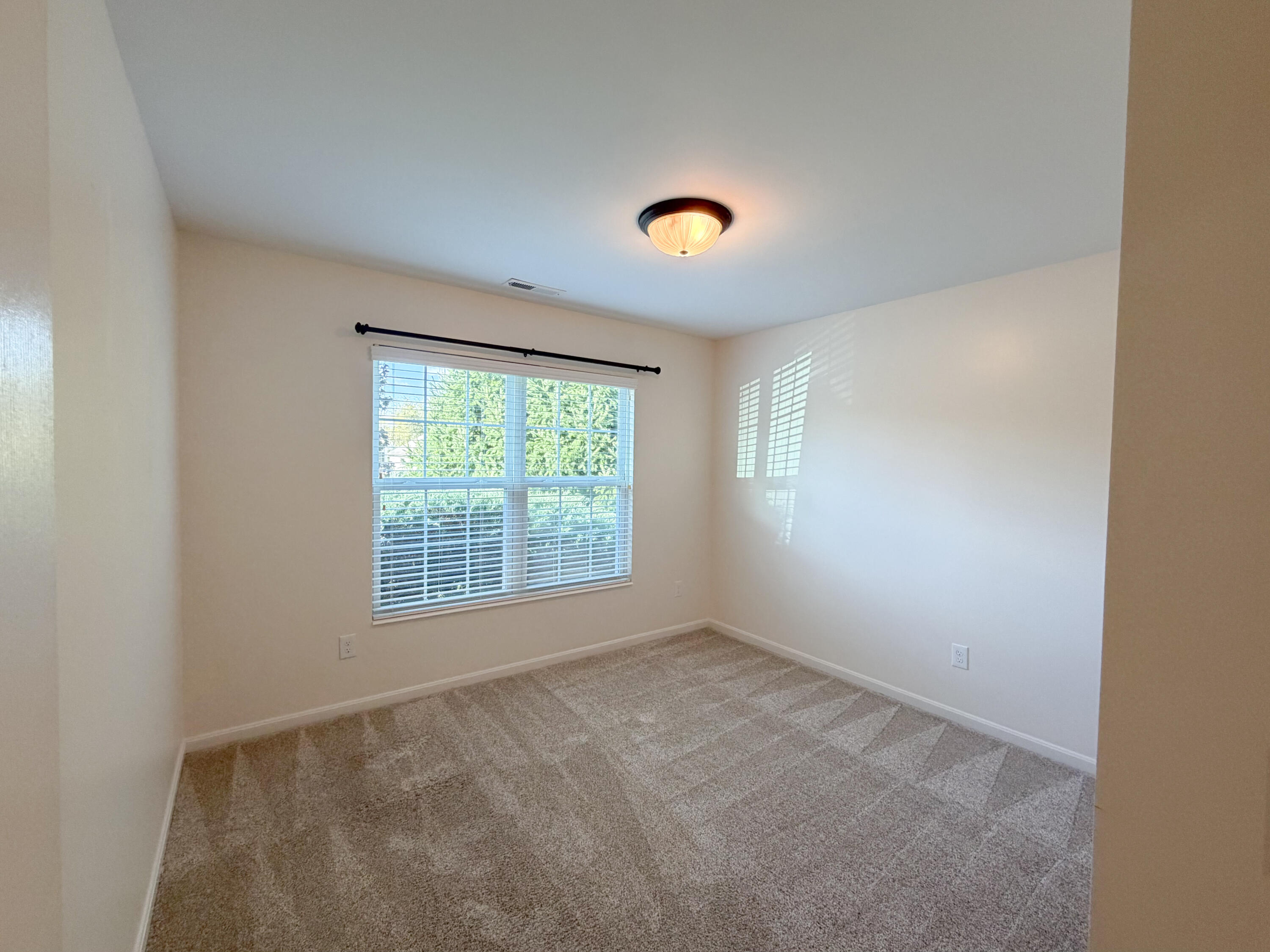 2495 Ormond Drive Property Photo 6