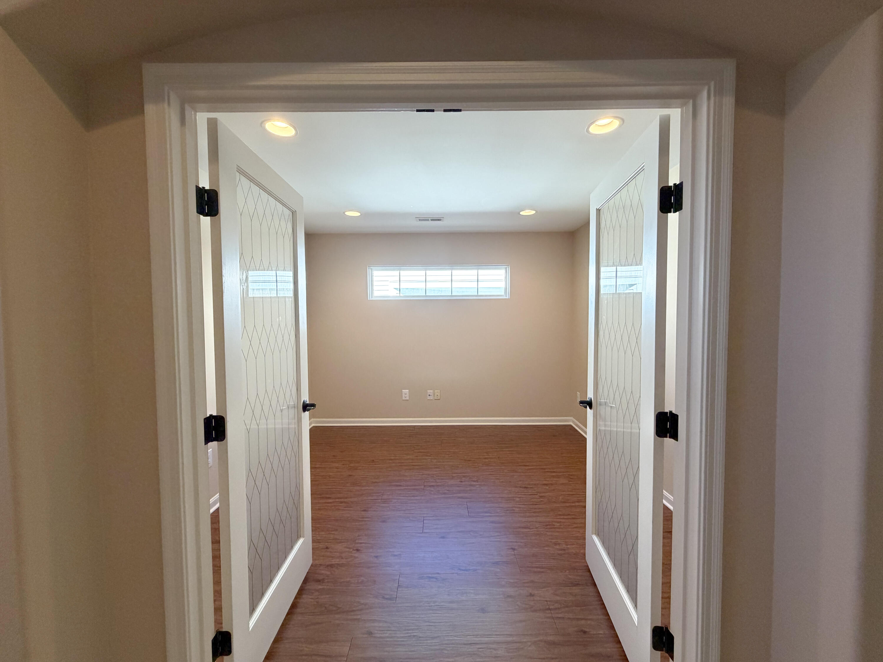 2495 Ormond Drive Property Photo 10