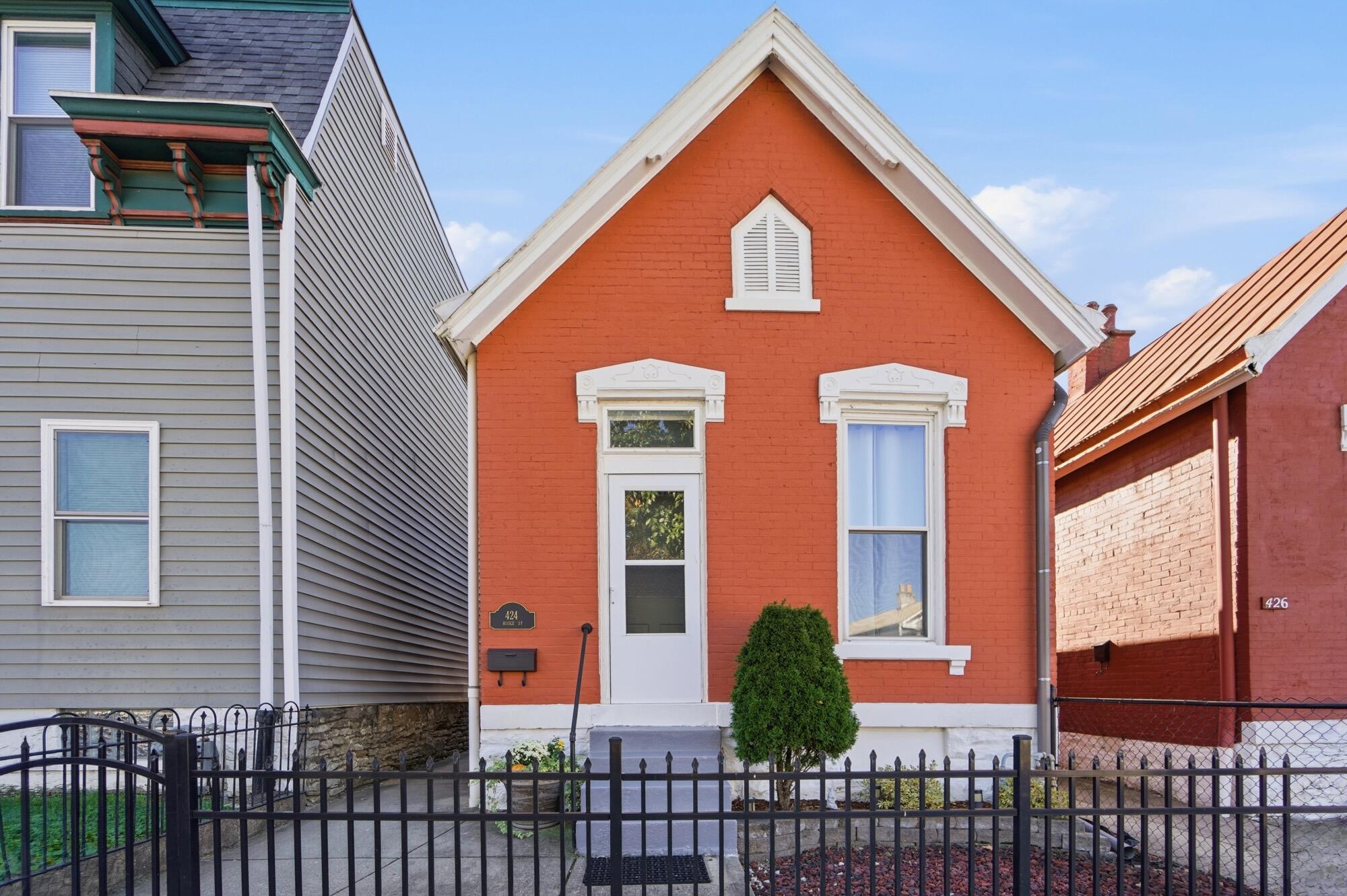 424 Hodge Street Property Photo 1