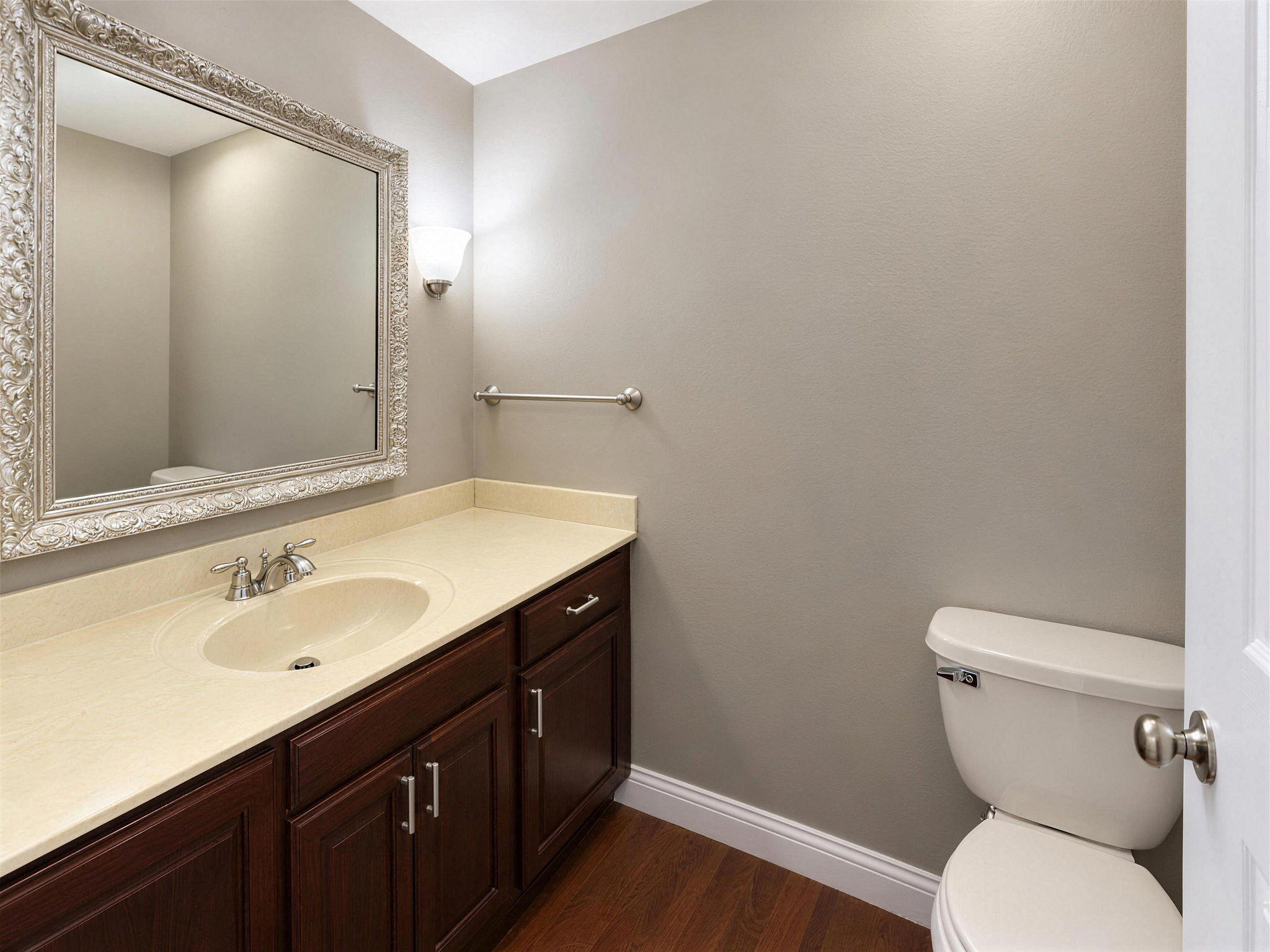 1780 Perry Lane Property Photo 19