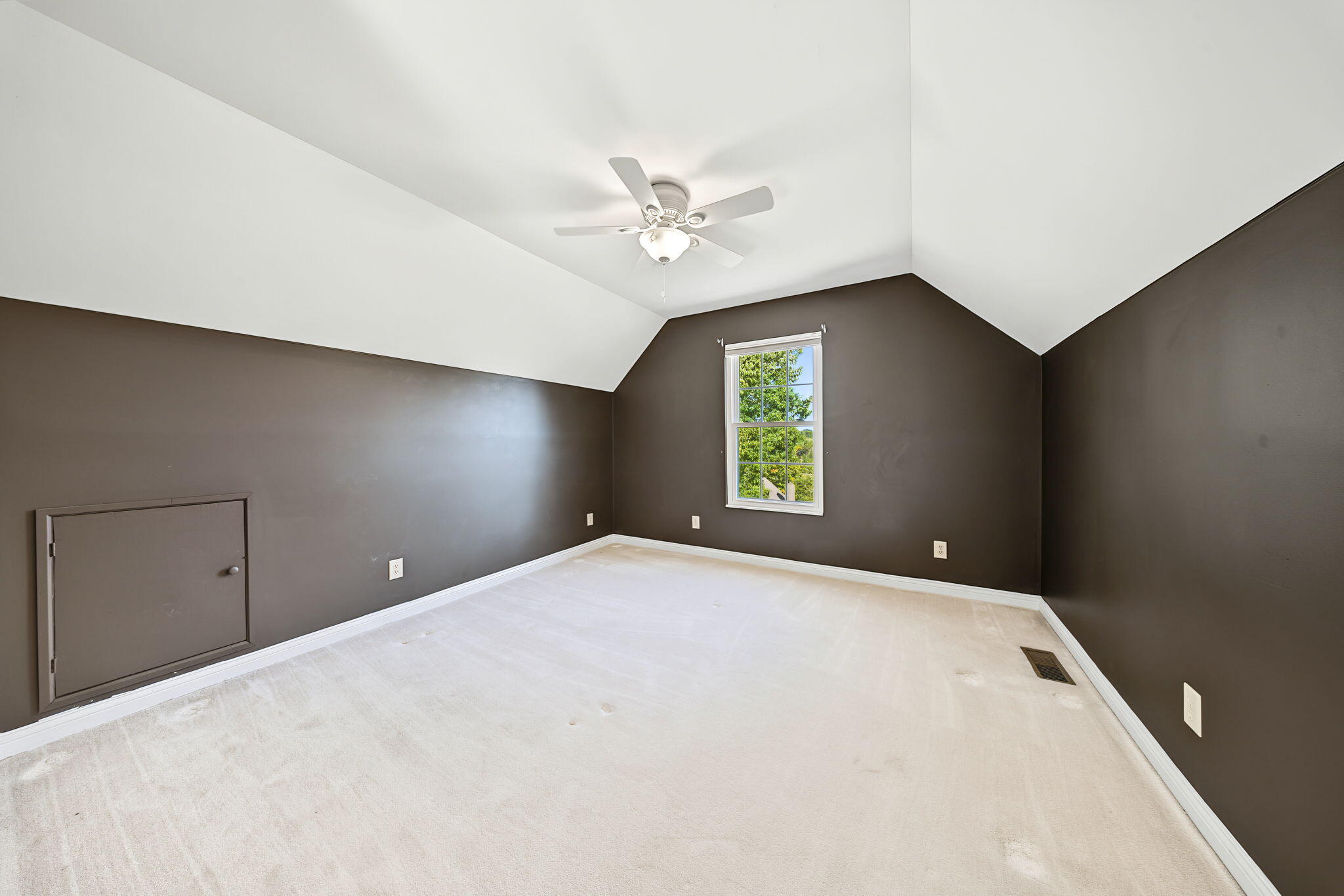 1780 Perry Lane Property Photo 28