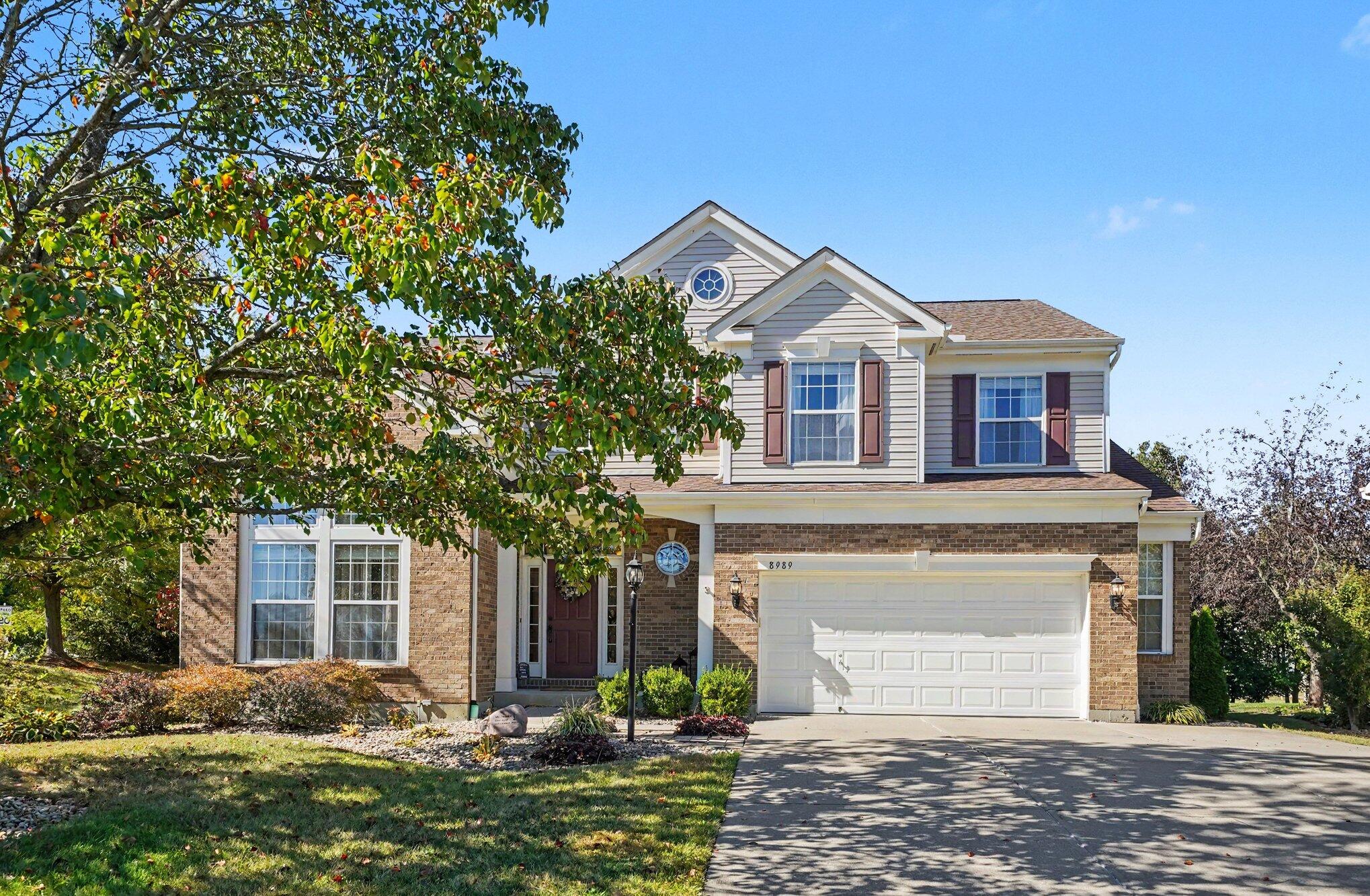 8989 Crimson Oak Drive Property Photo 1