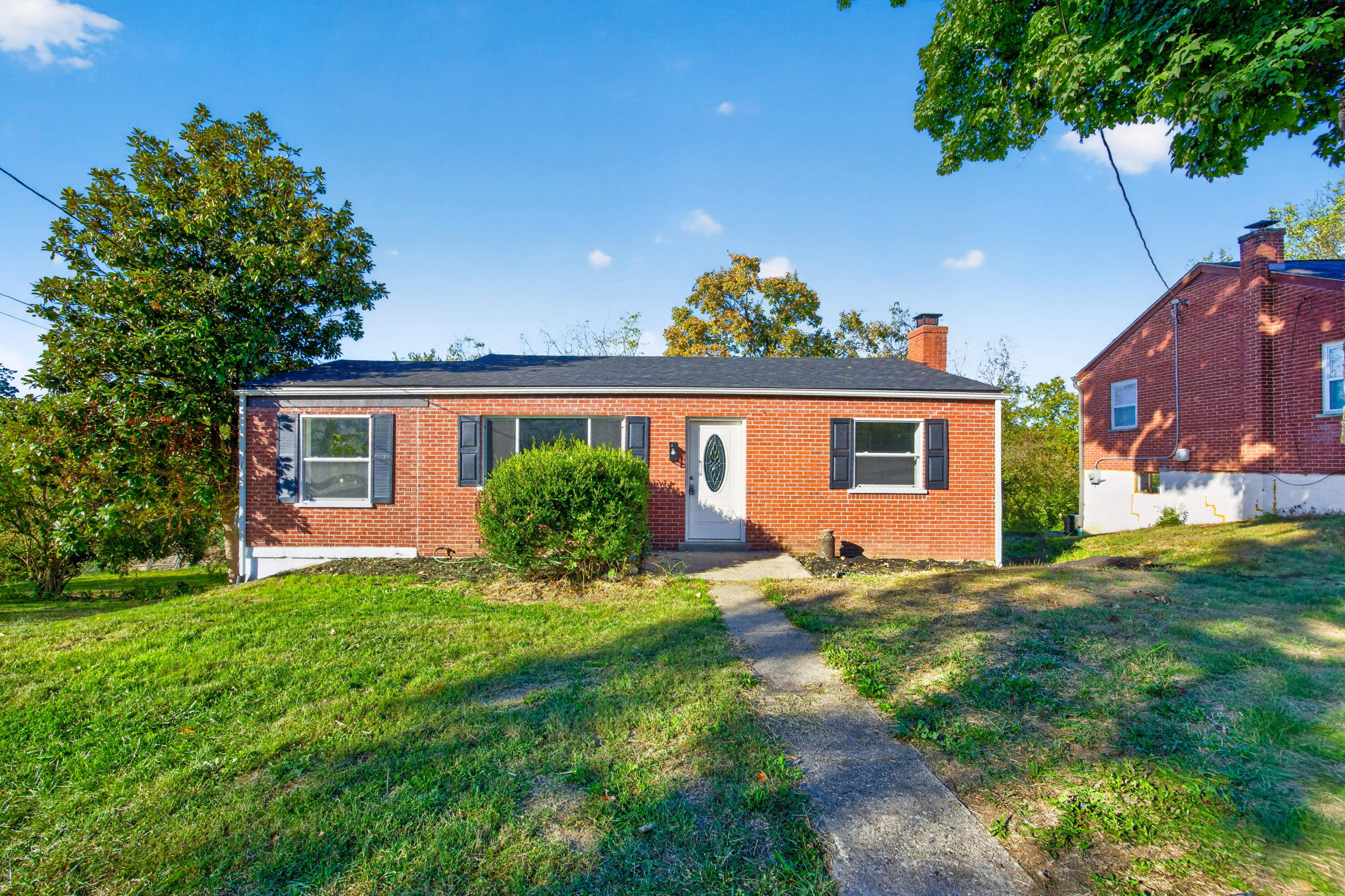 579 Valley View Drive Property Photo 1