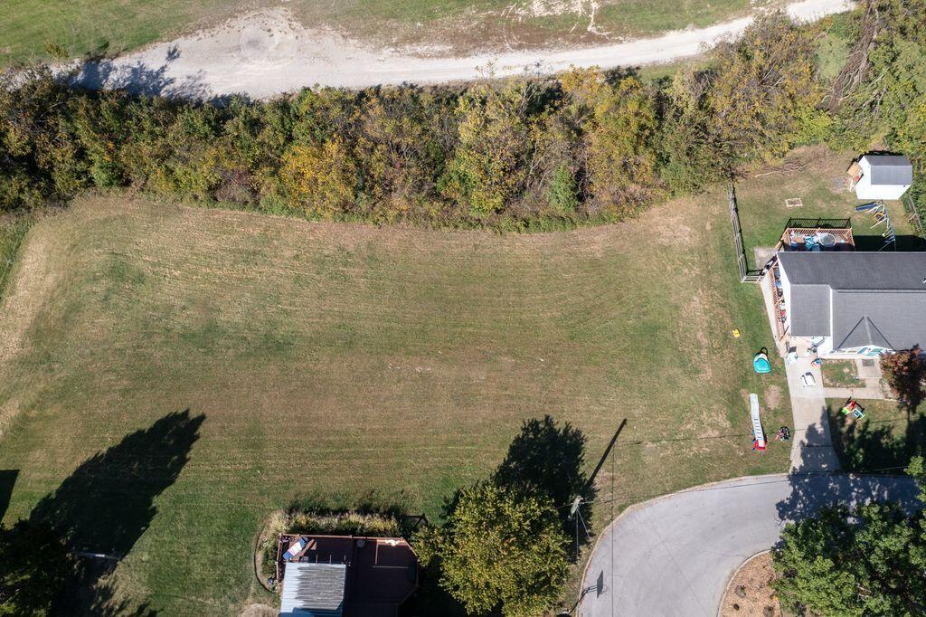 100 Summit Drive Property Photo 9