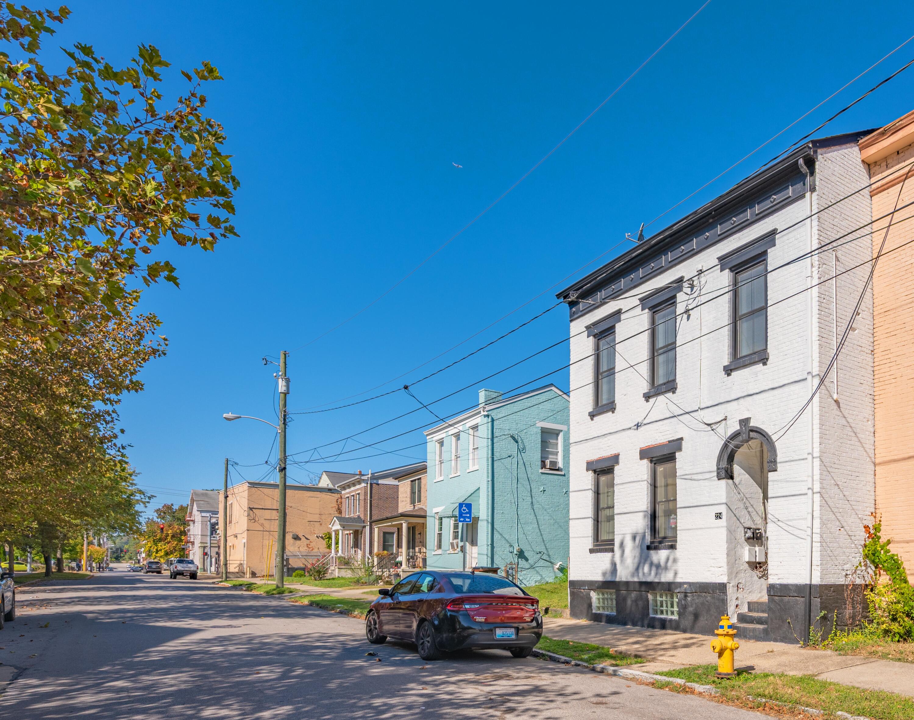 224 E Robbins Street Property Photo 1