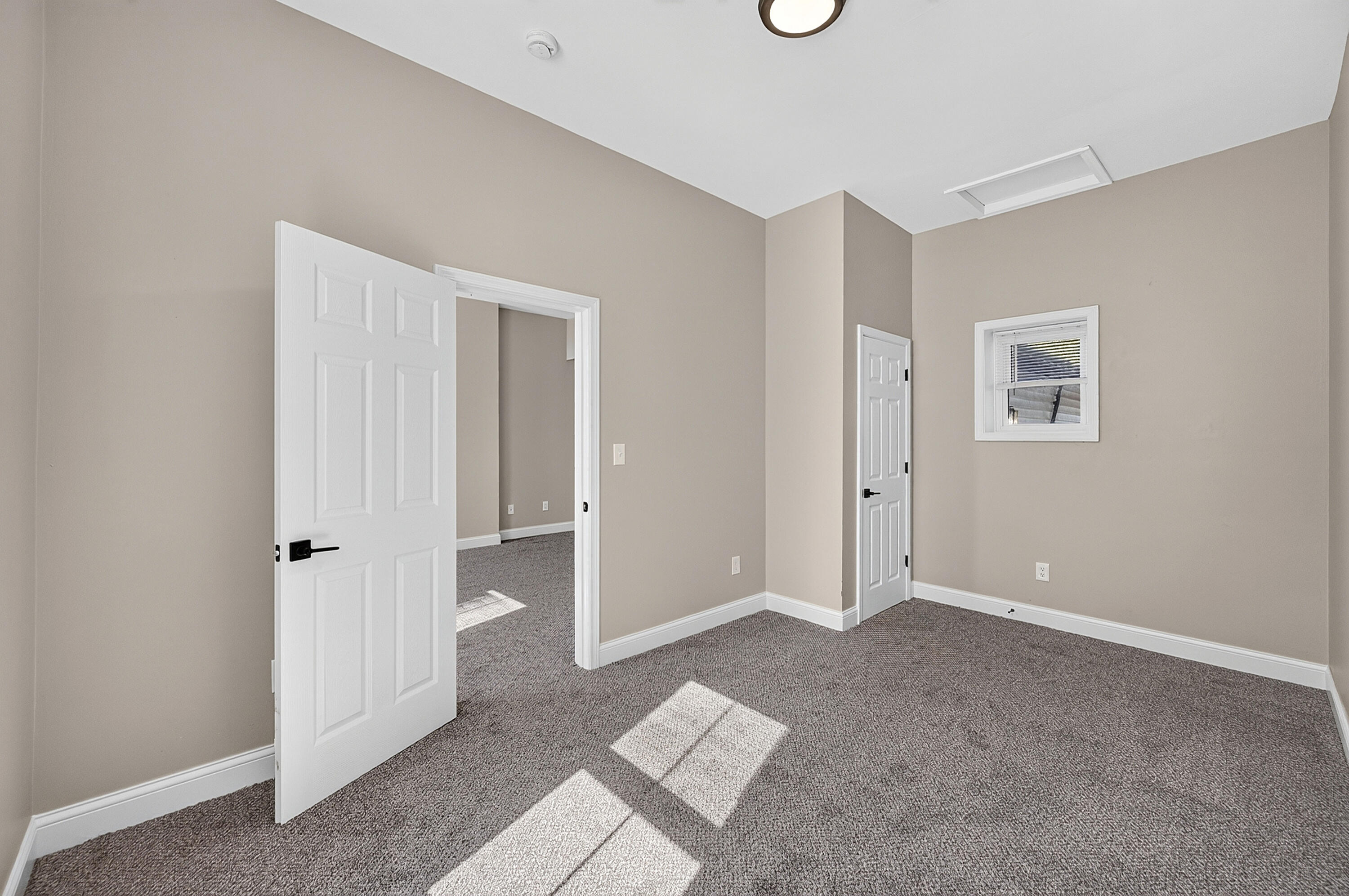 224 E Robbins Street Property Photo 17