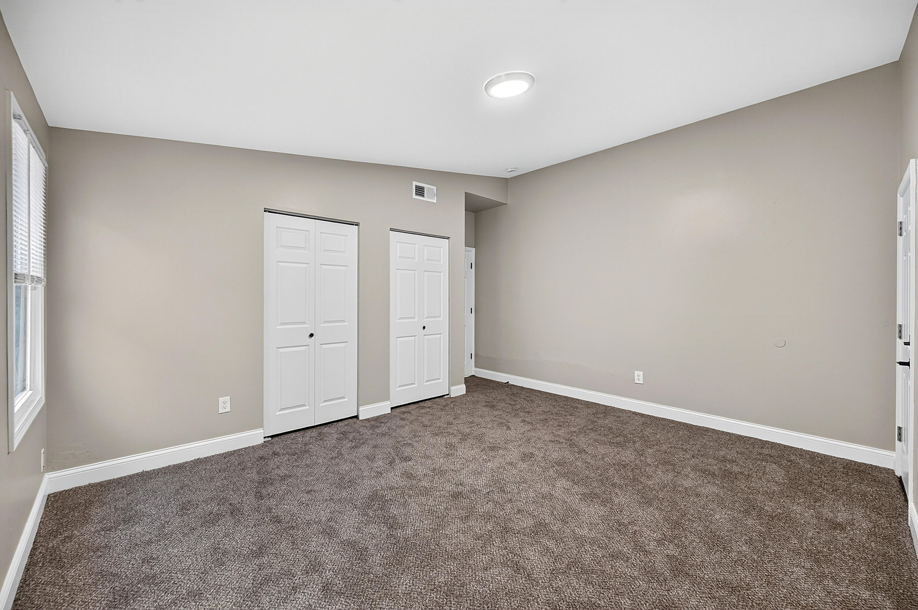 224 E Robbins Street Property Photo 29