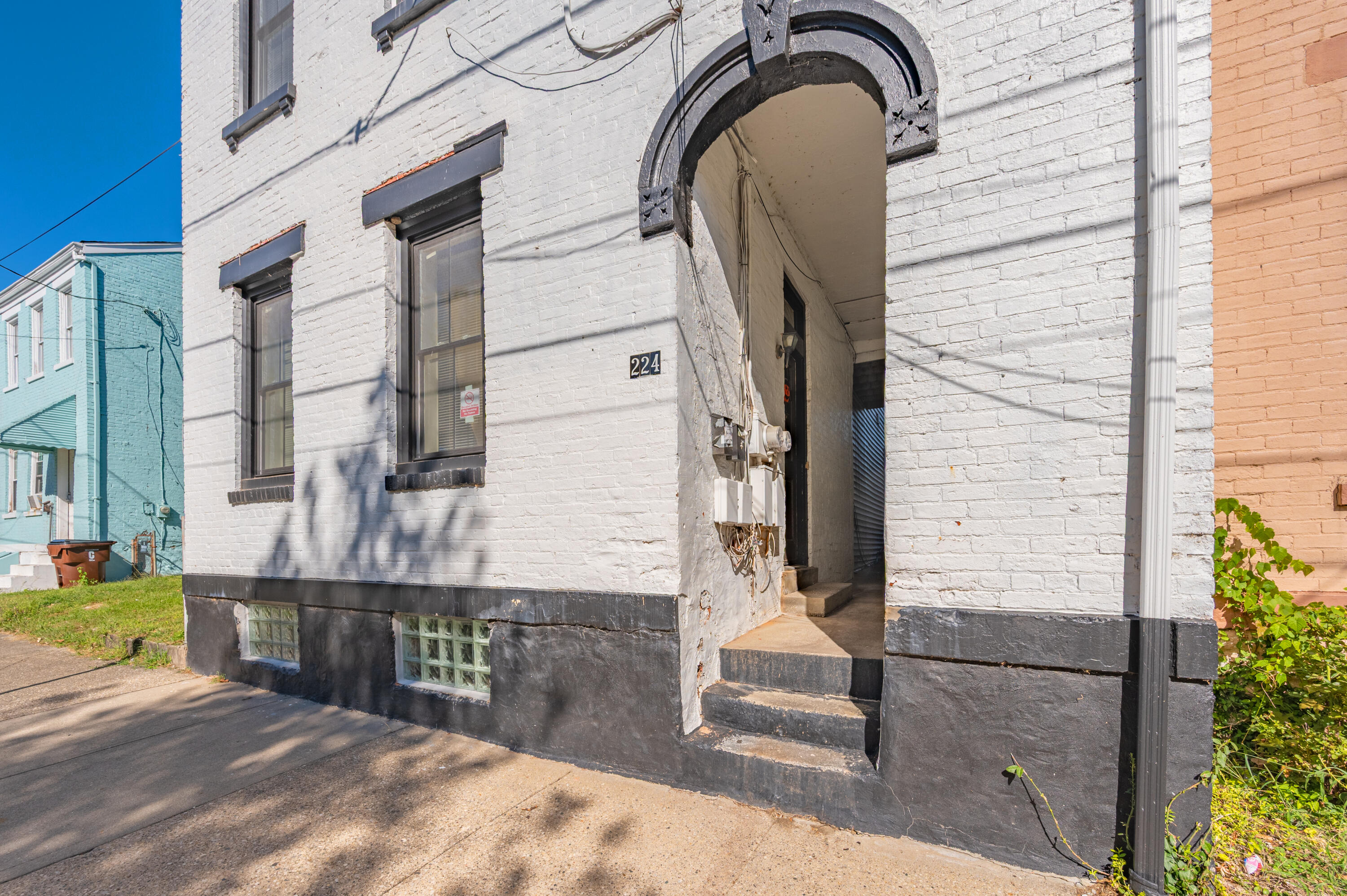 224 E Robbins Street Property Photo 31