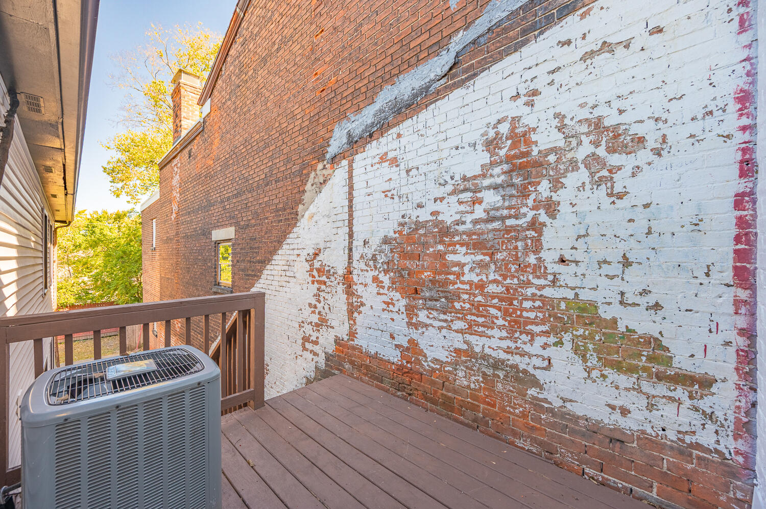 224 E Robbins Street Property Photo 39