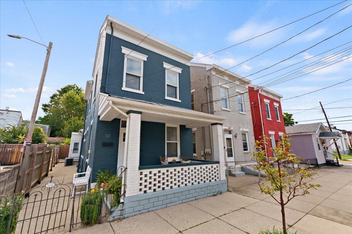 12 W 9th Street Property Photo 1