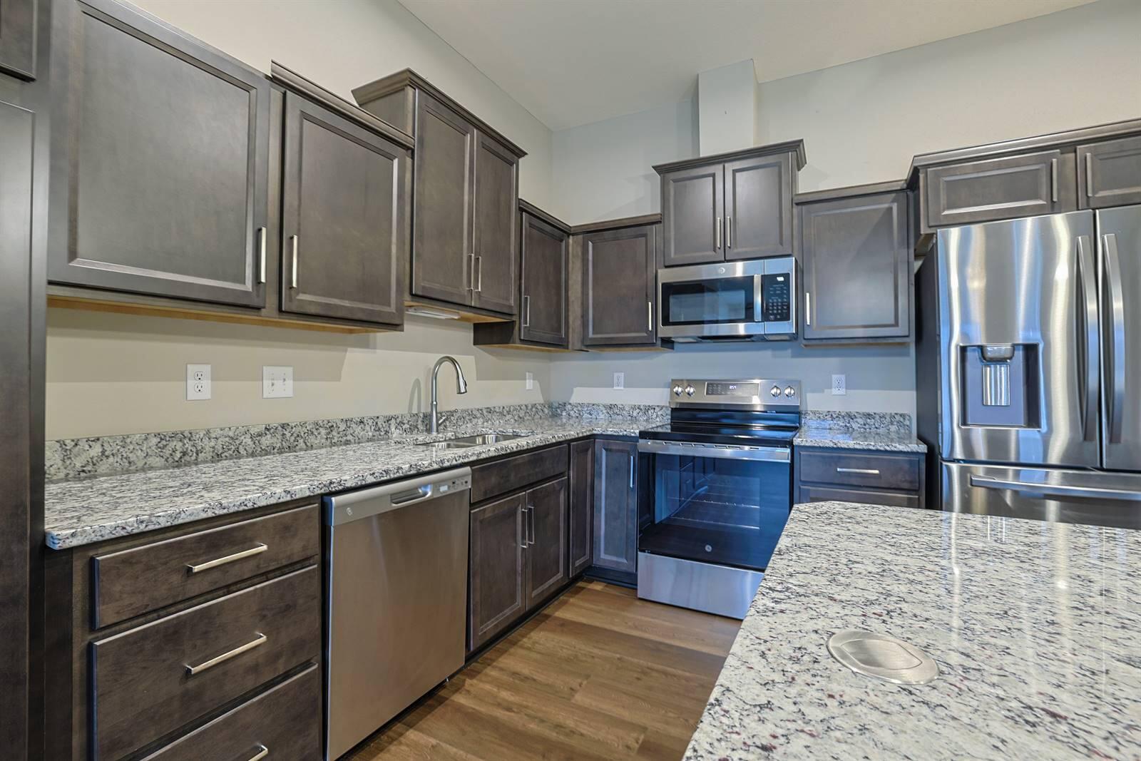 566 Foxhill Drive Property Photo 1