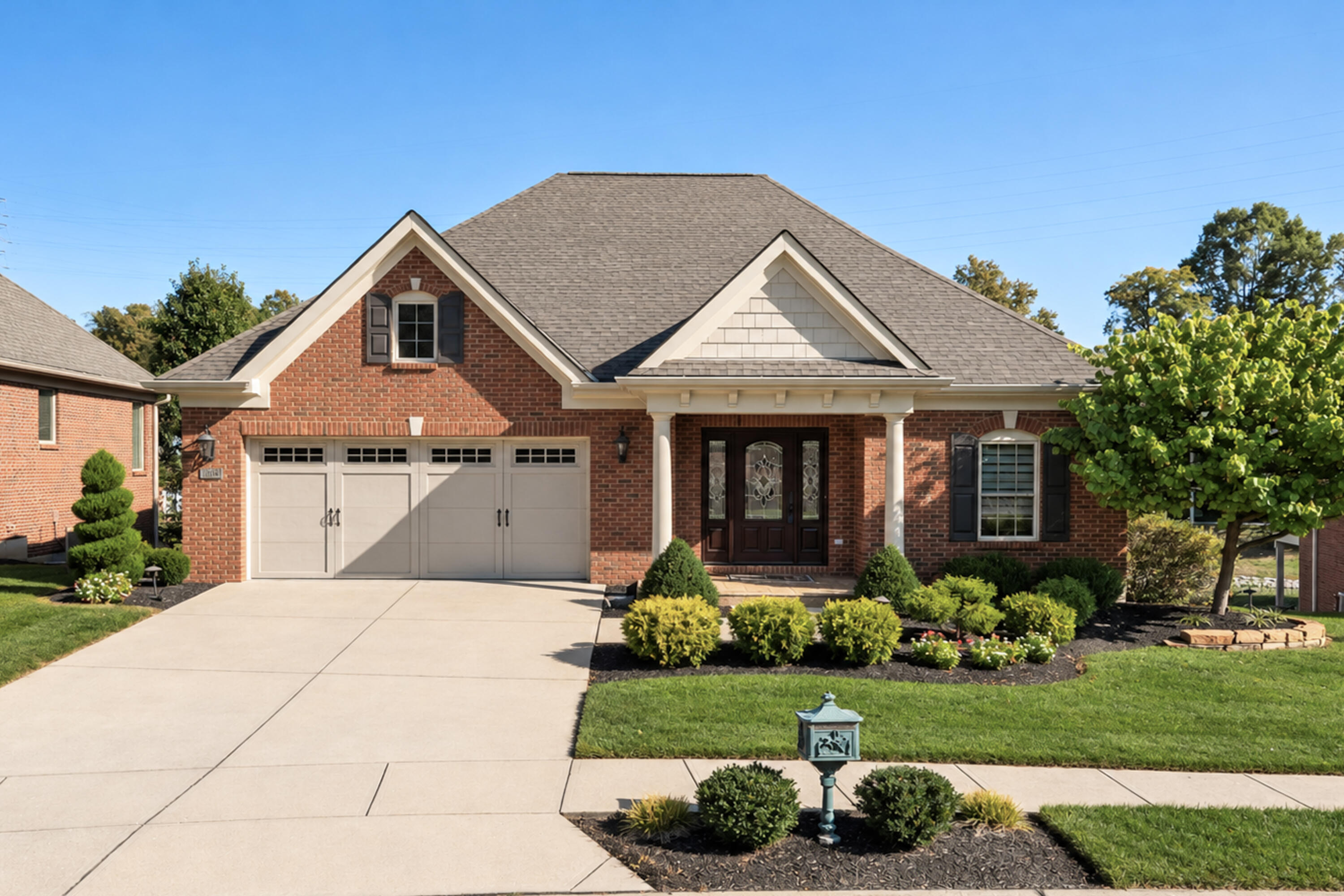 819 Woodside Court Property Photo 1