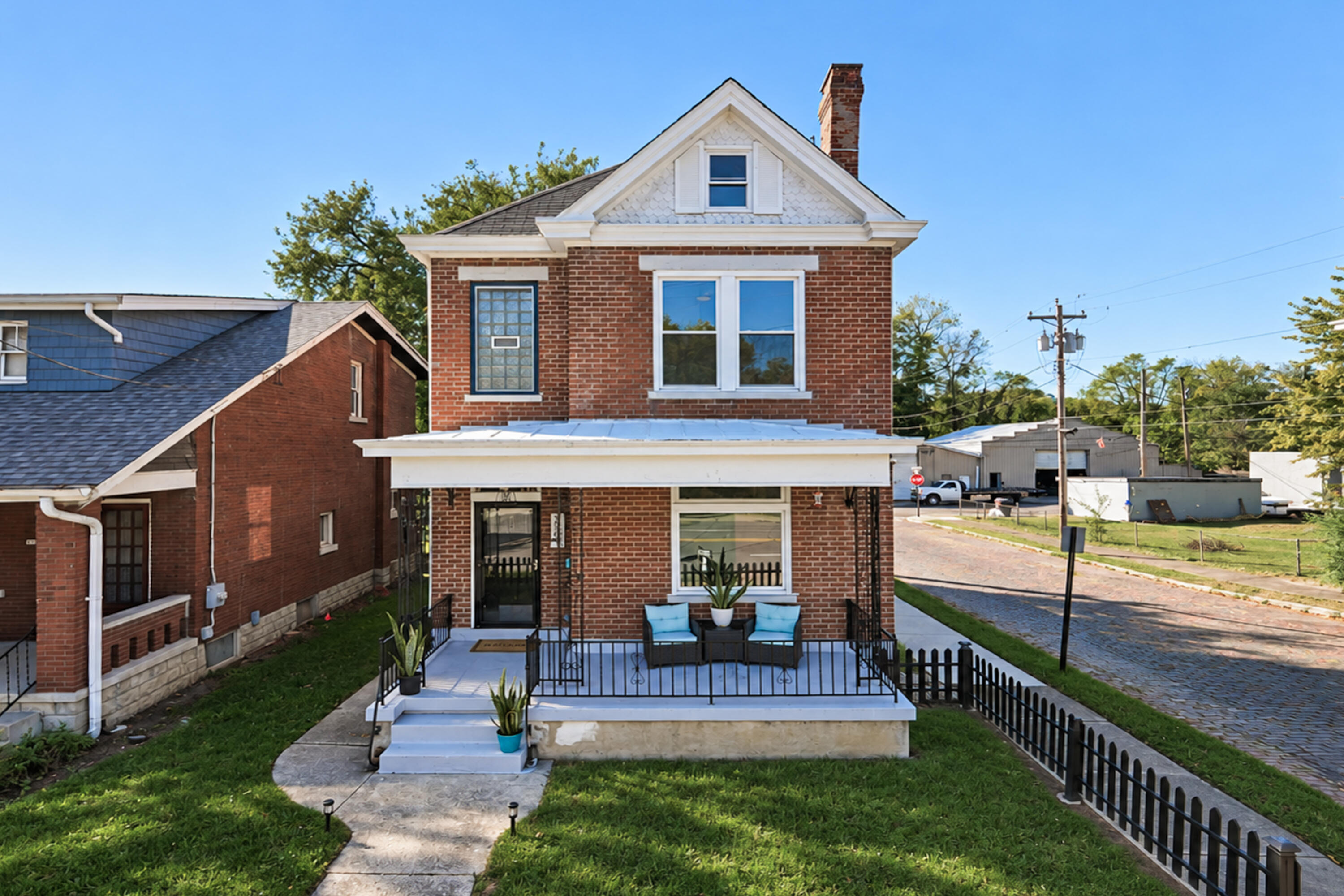 2301 Madison Avenue Property Photo 1