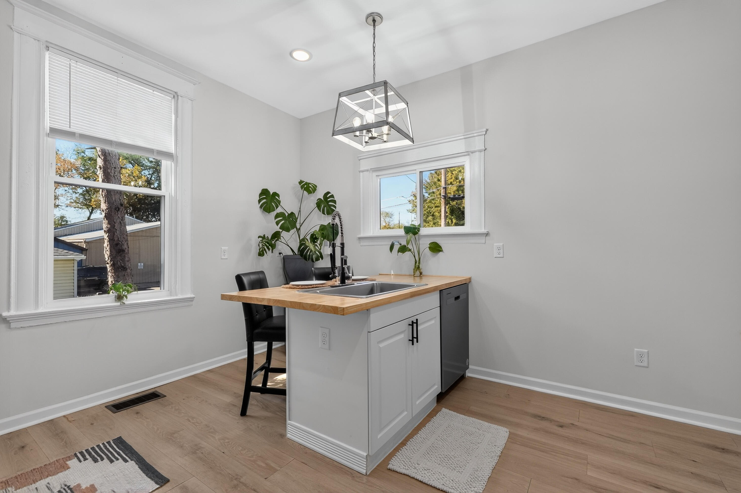 2301 Madison Avenue Property Photo 12
