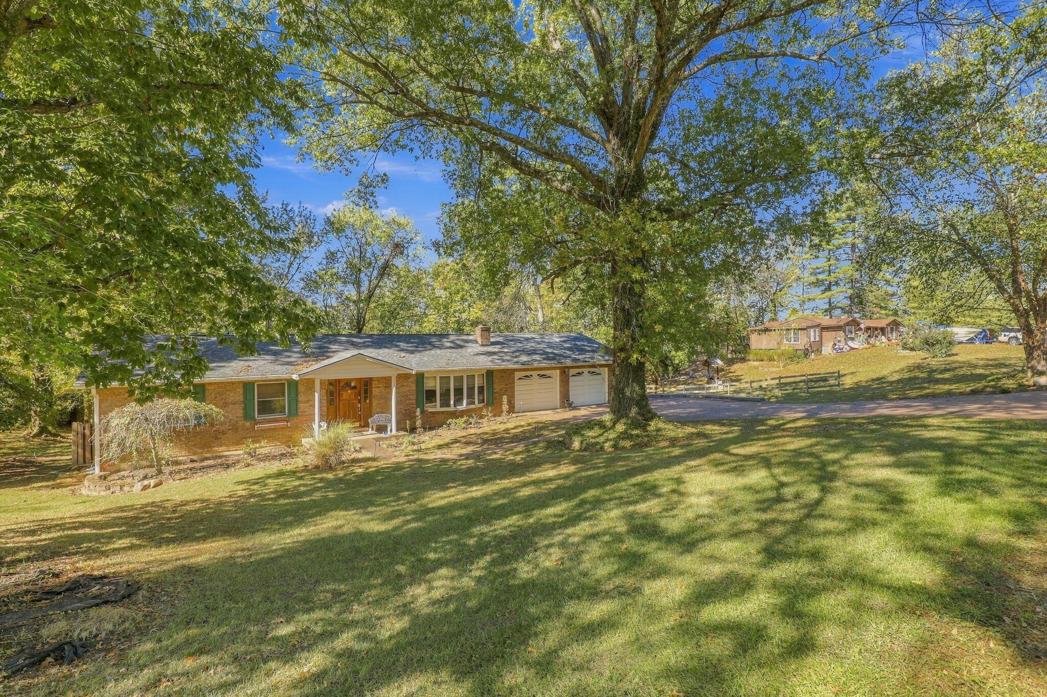 5064 Gary Lane Property Photo 3