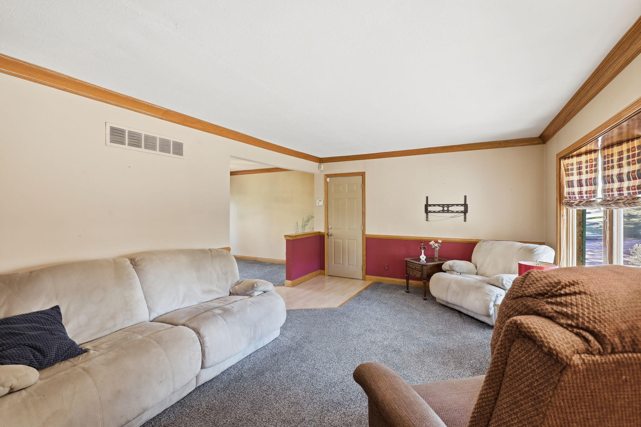 5064 Gary Lane Property Photo 7