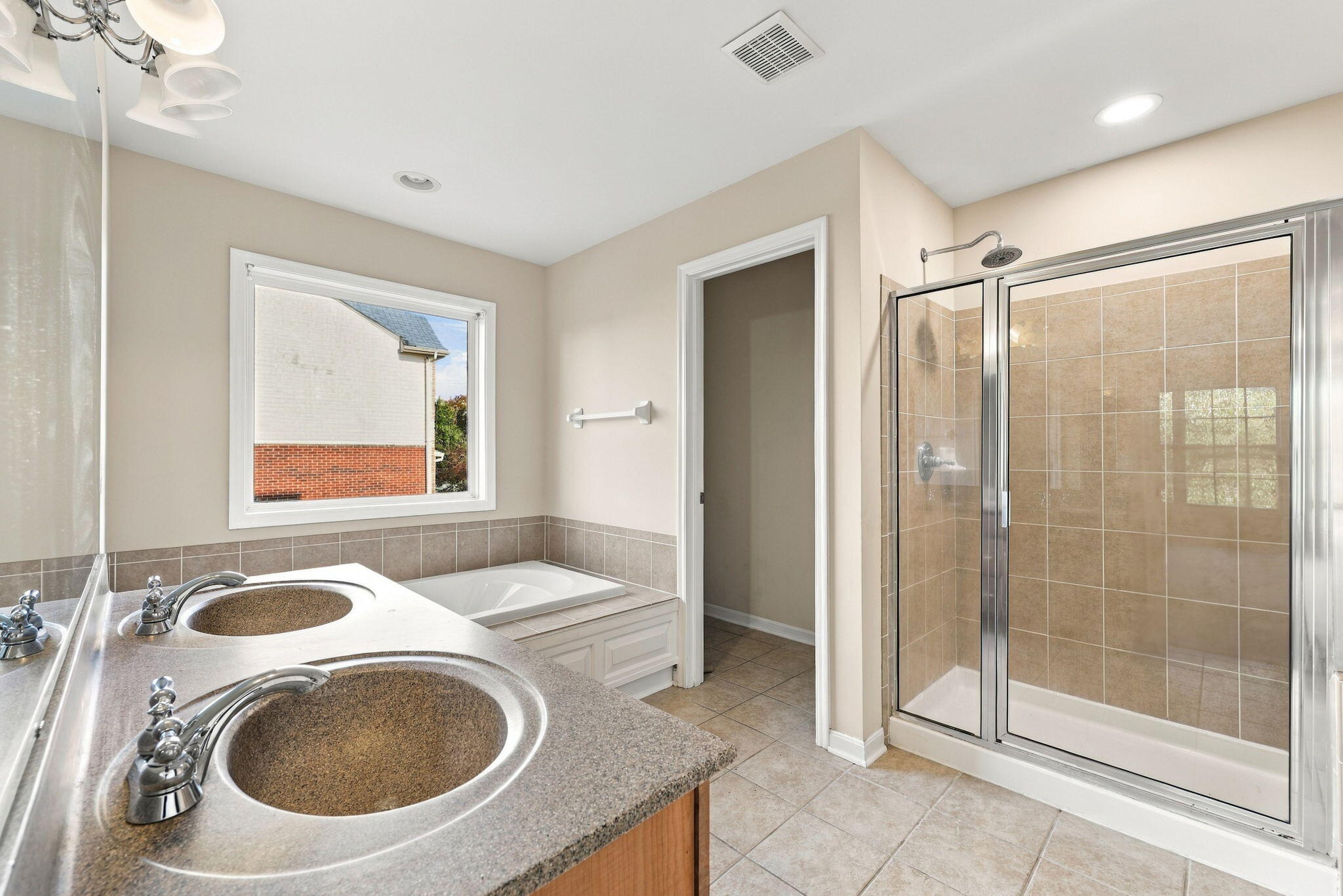 1835 Farmhouse Way Property Photo 19