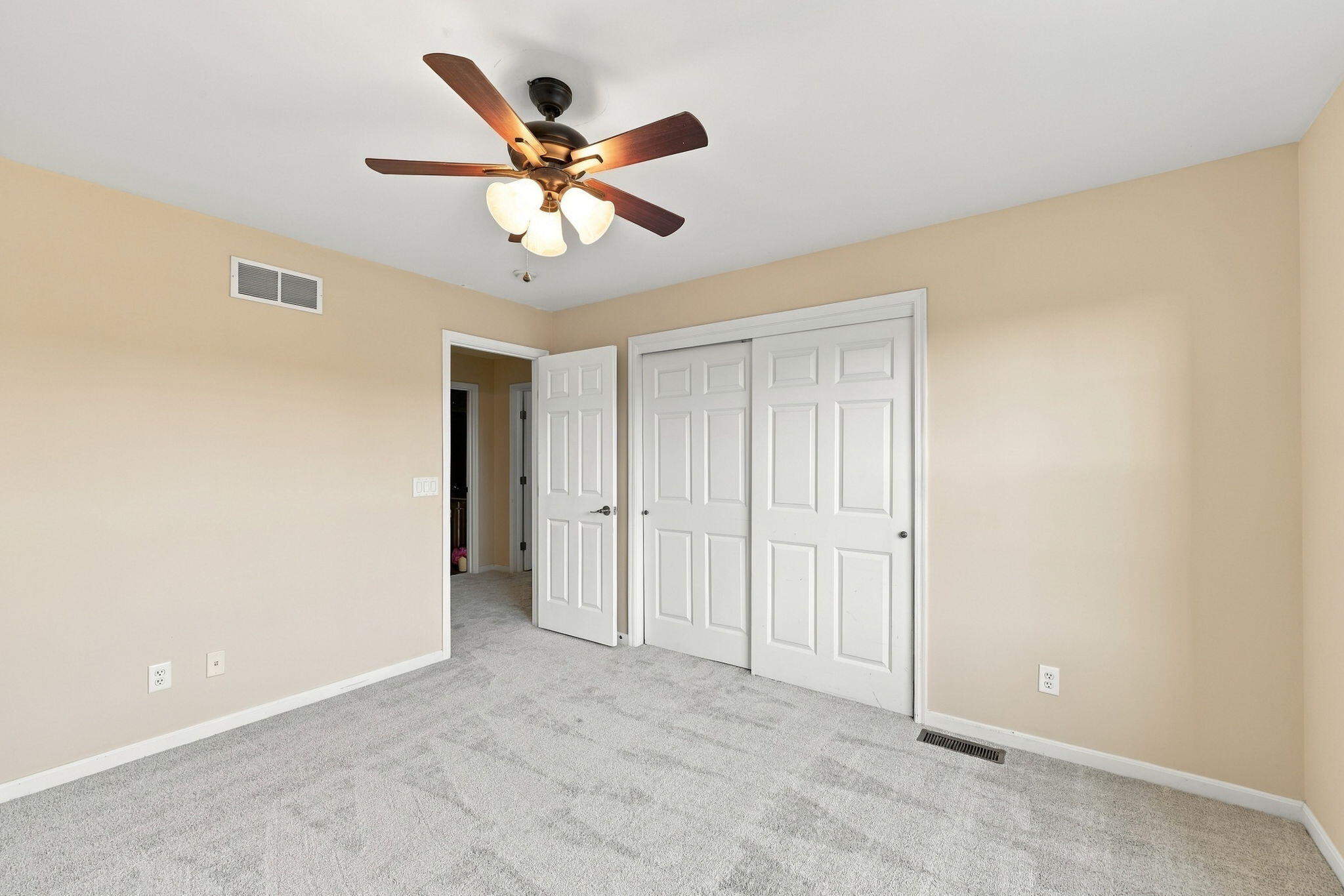 1835 Farmhouse Way Property Photo 22