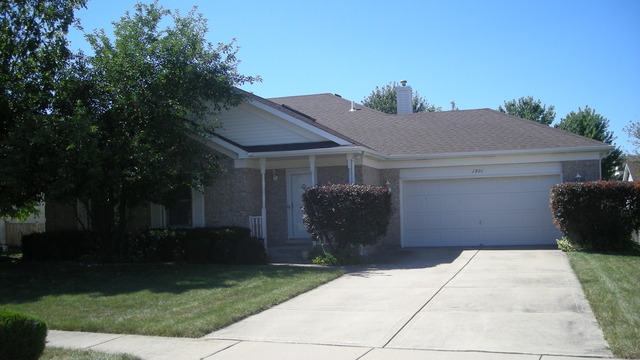 1901 Chestnut Hill Road Property Photo 1