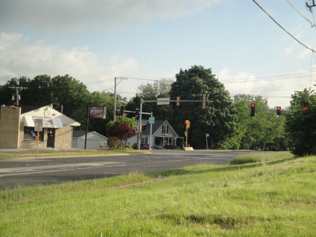 1607 Maple Road Property Photo 10