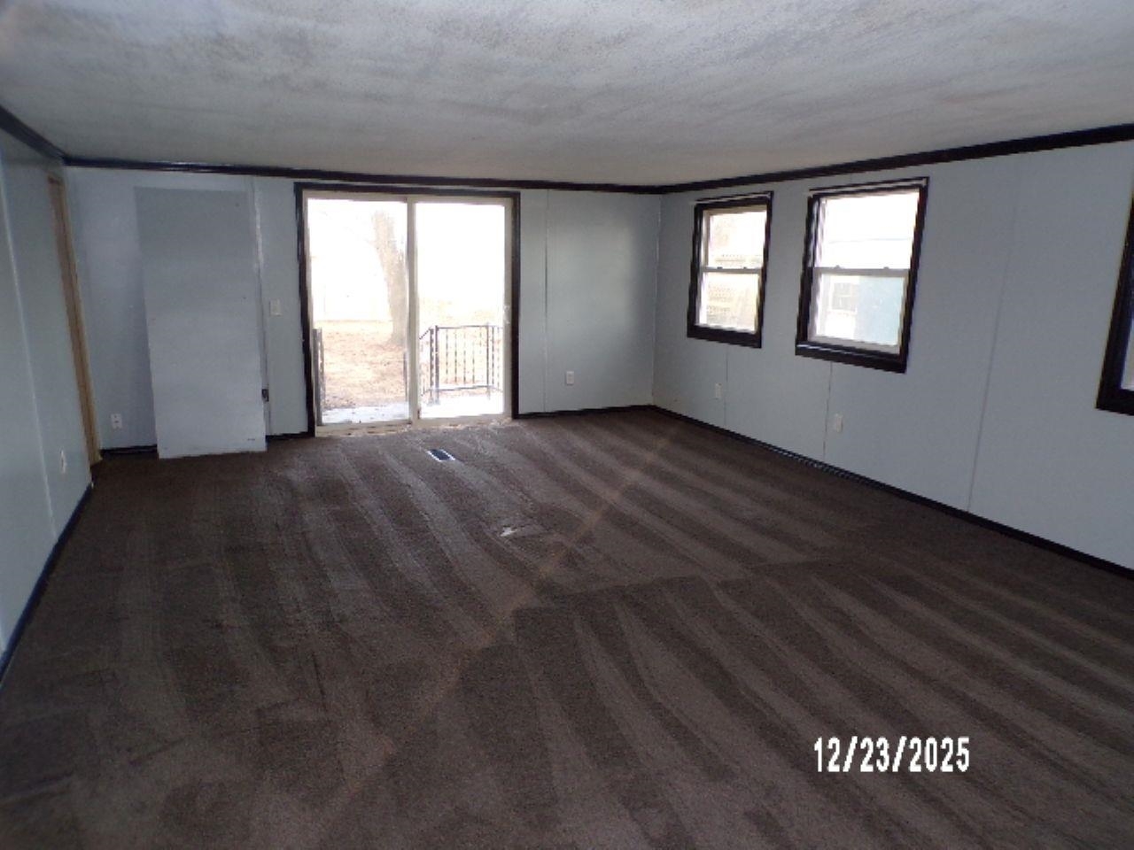 16713 10th Avenue Property Photo 5