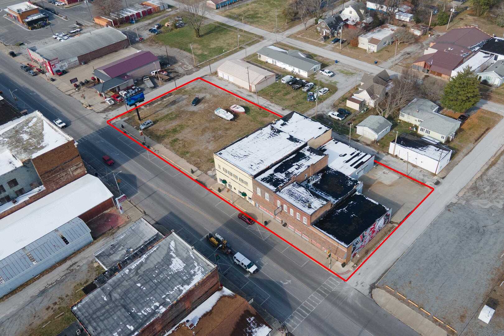 111 W Main Street Property Photo 10