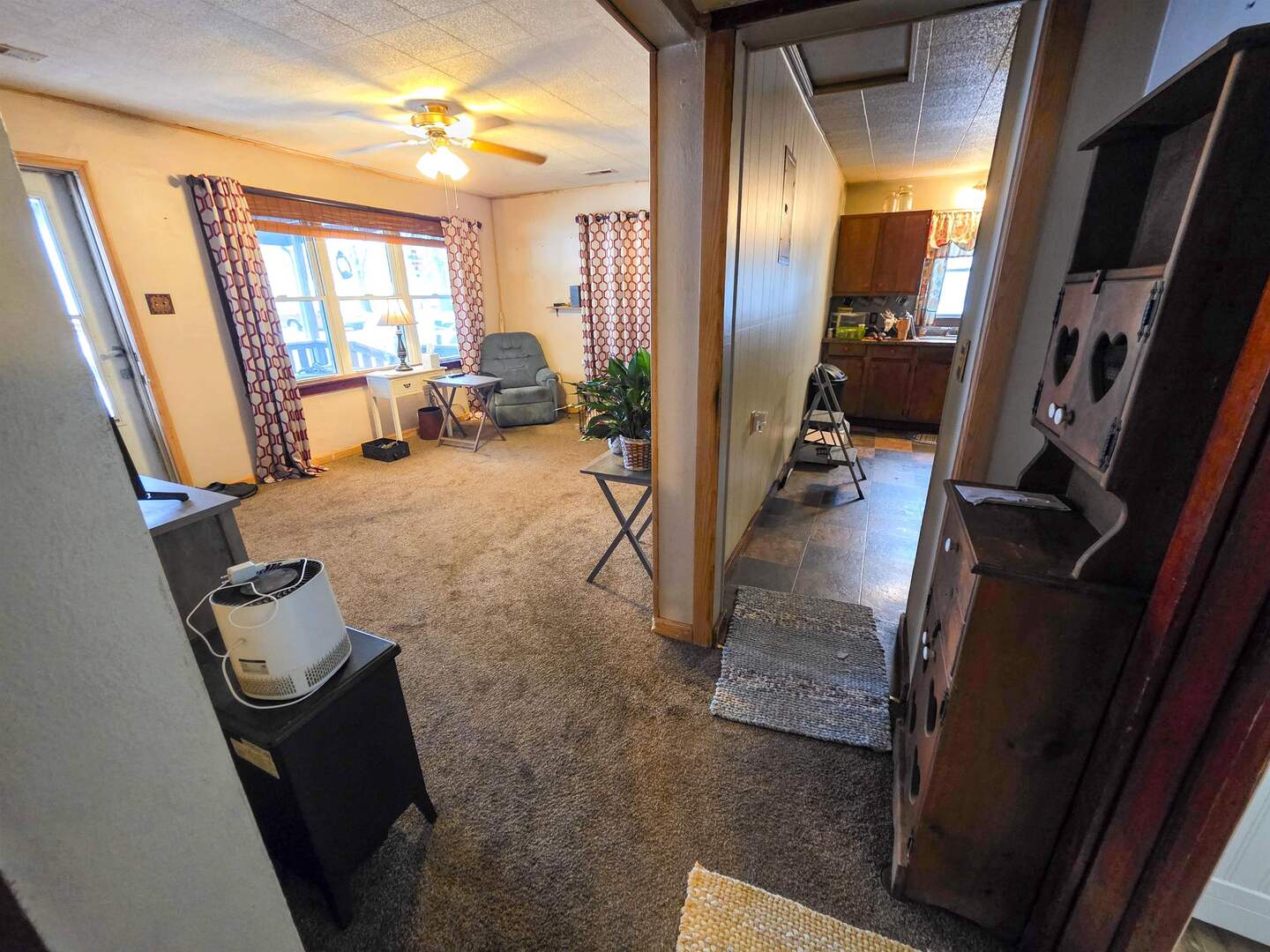 105 S Watkins Street Property Photo 8