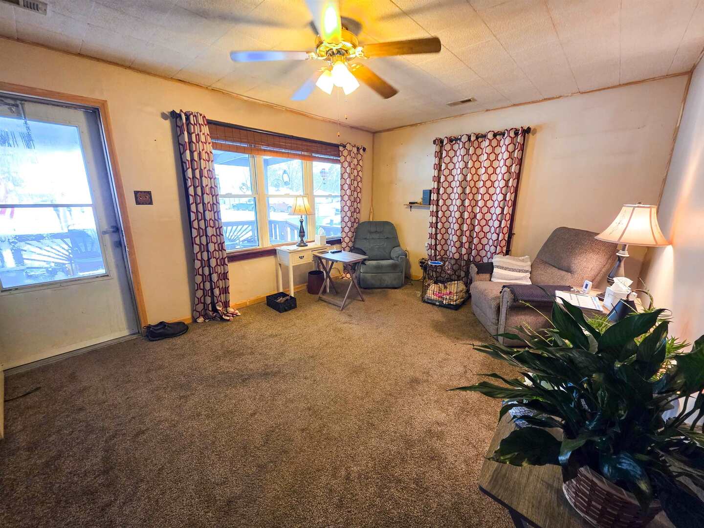 105 S Watkins Street Property Photo 9