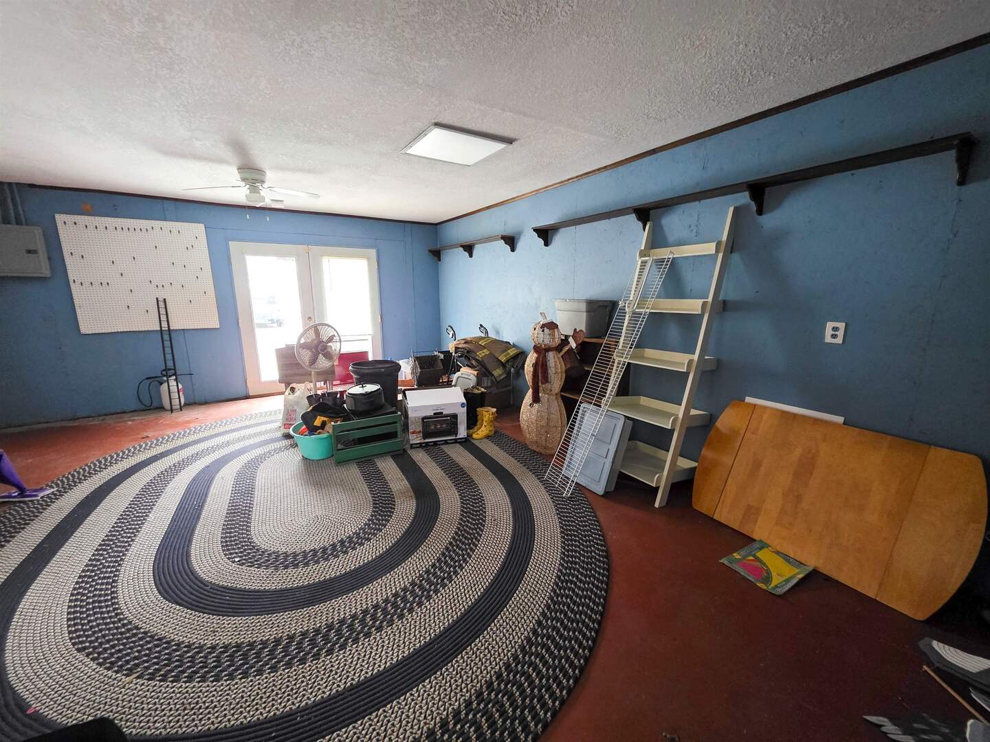 105 S Watkins Street Property Photo 27