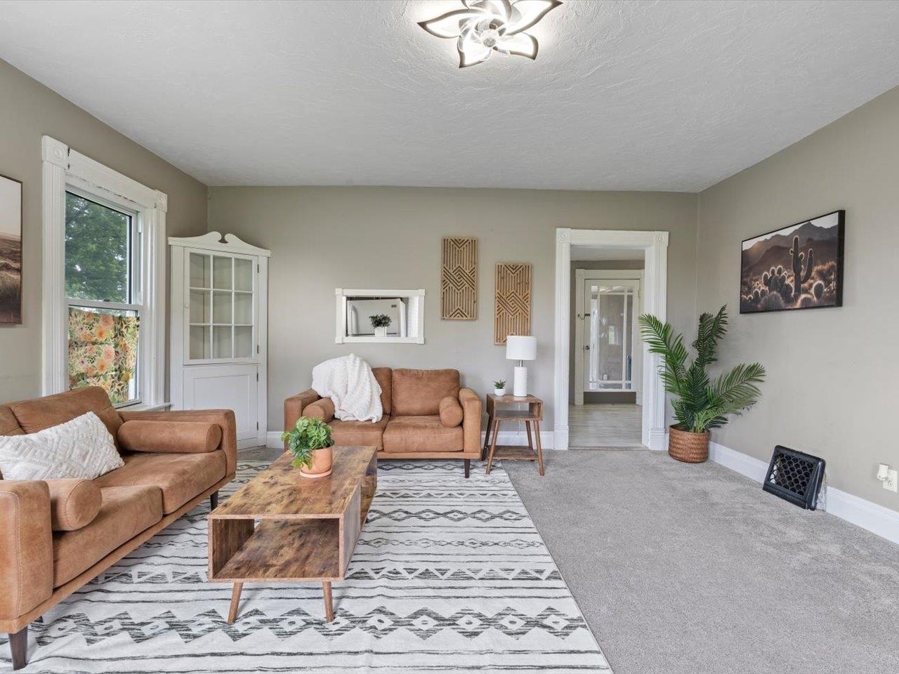 301 1st Street Property Photo 17