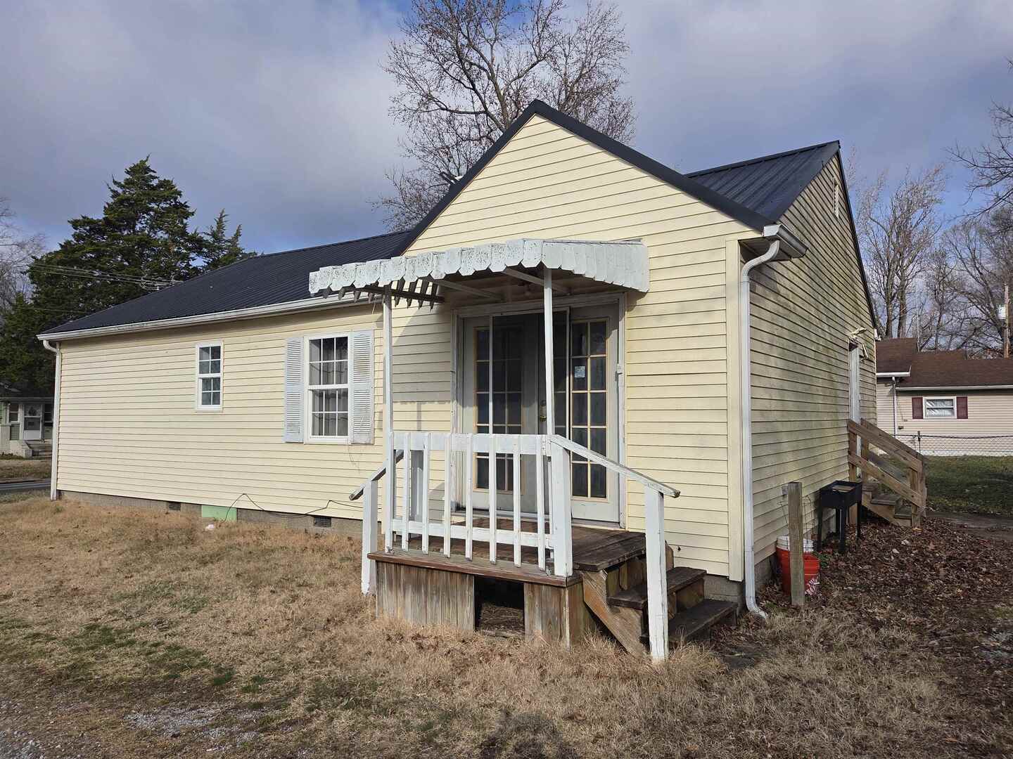 710 S Main Street Property Photo 3