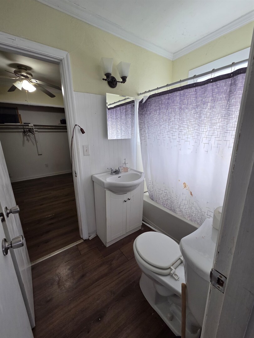 710 S Main Street Property Photo 11