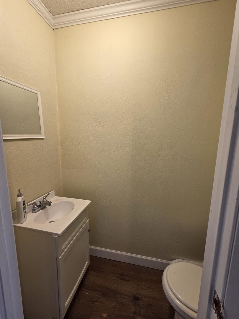 710 S Main Street Property Photo 16