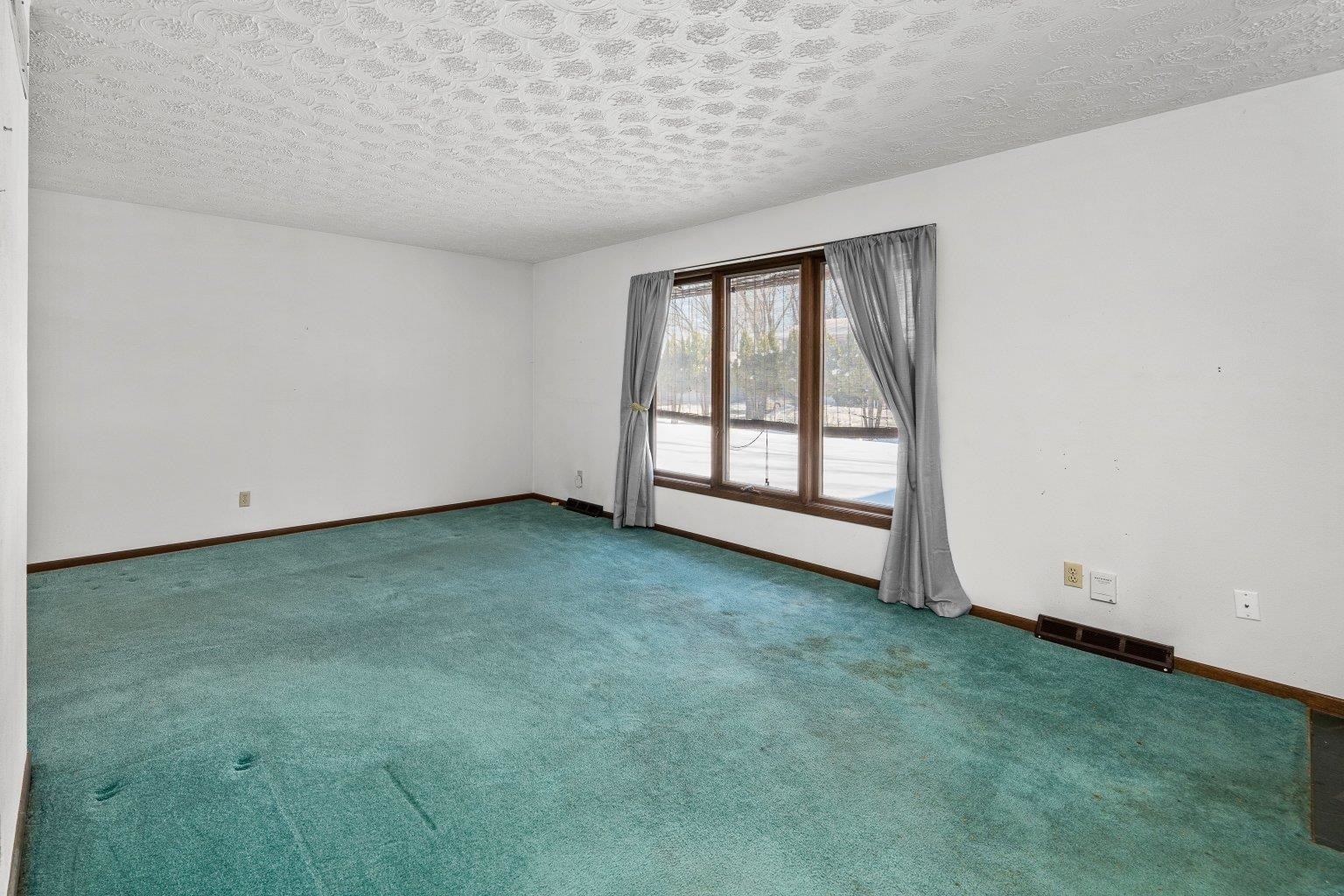 8412 10th Street Property Photo 15