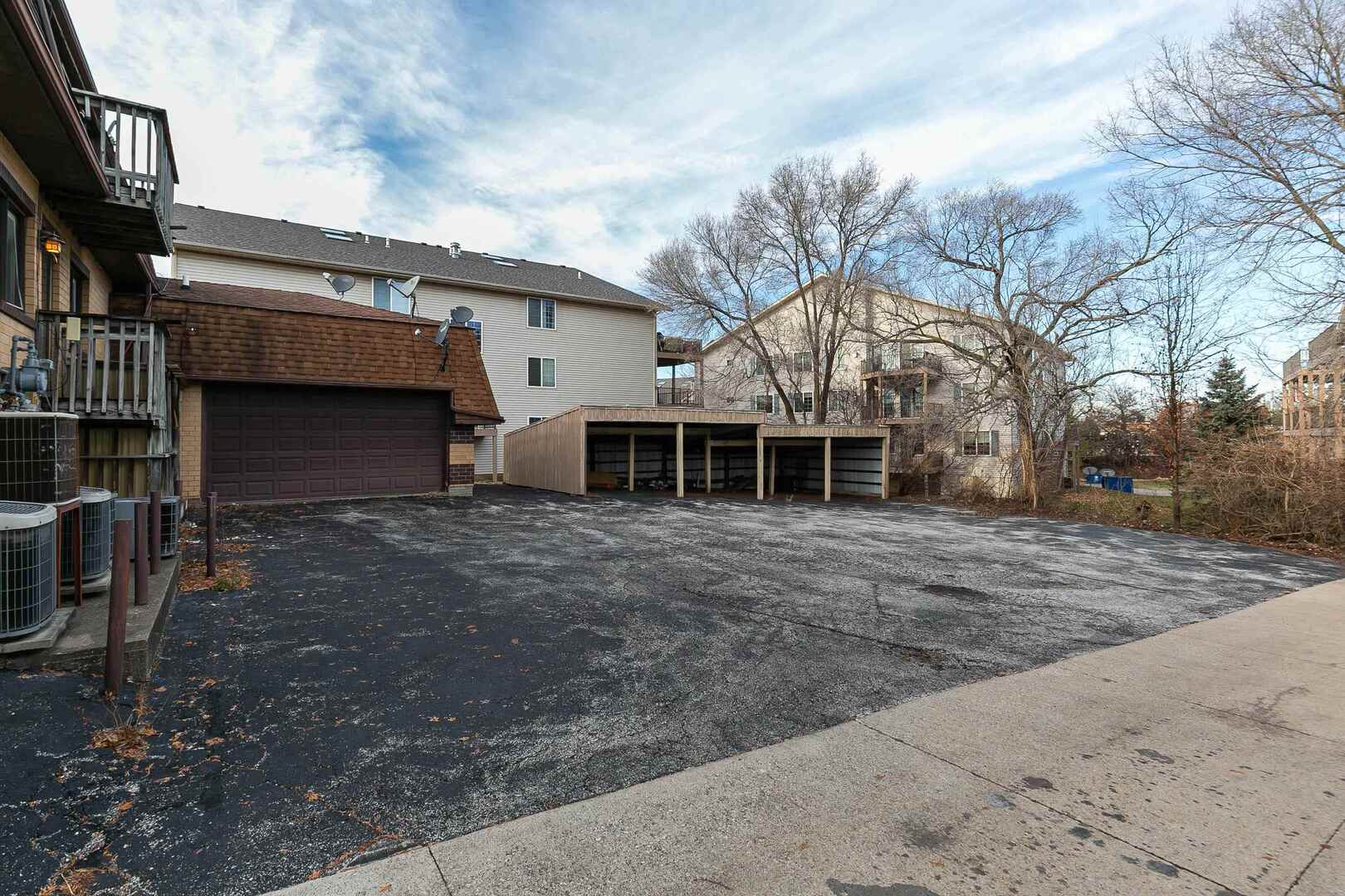 3430 Holiday Court 3 Property Photo 2