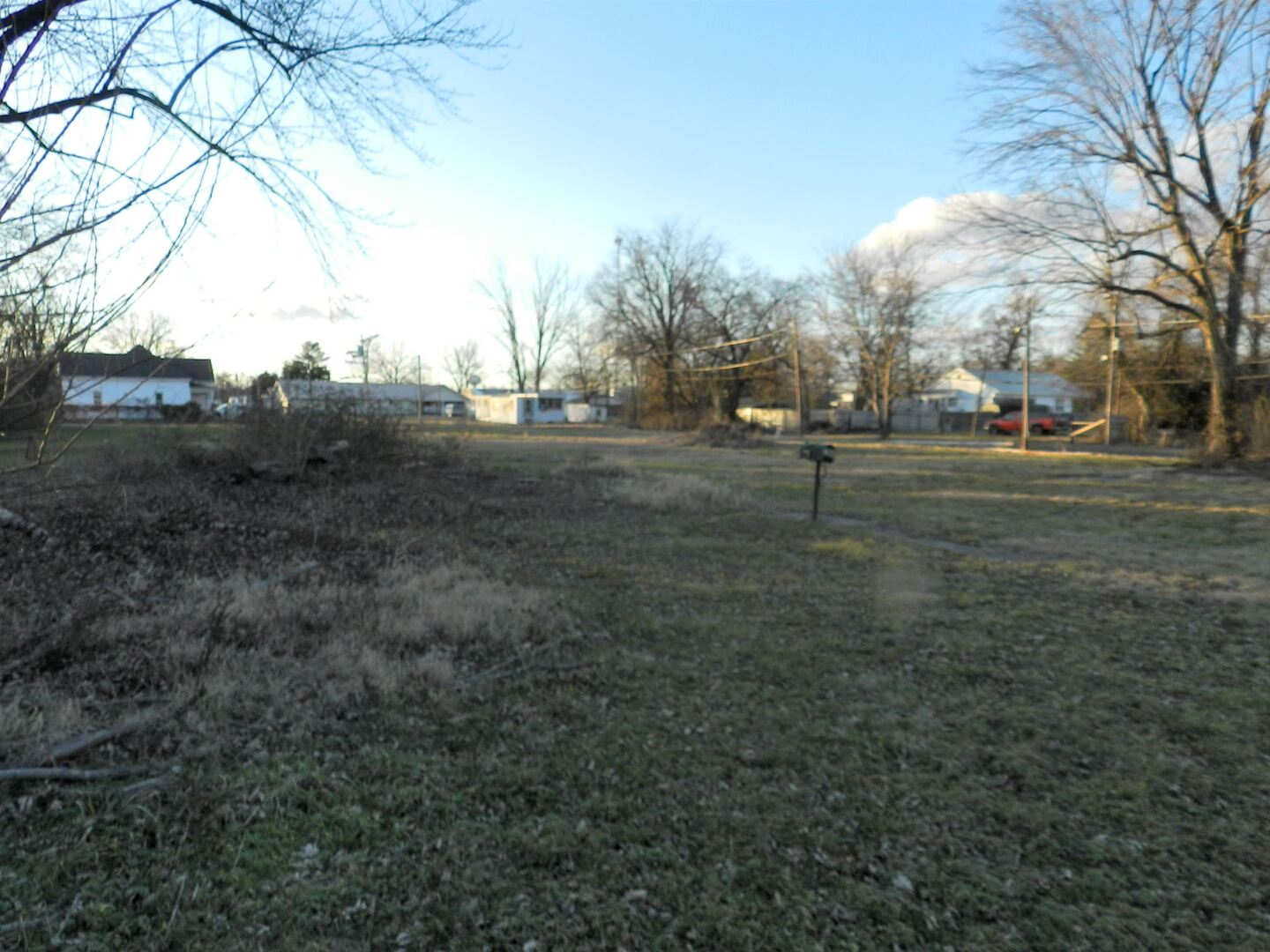 28 Sycamore St Street Property Photo 3