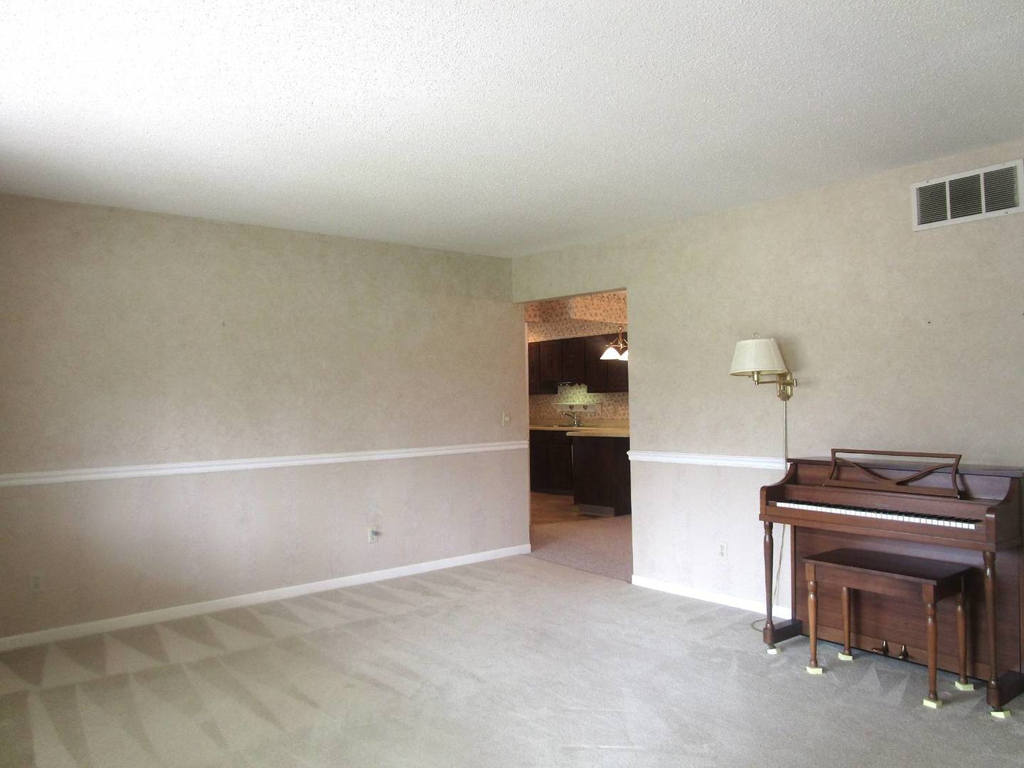 306 College Boulevard Property Photo 3