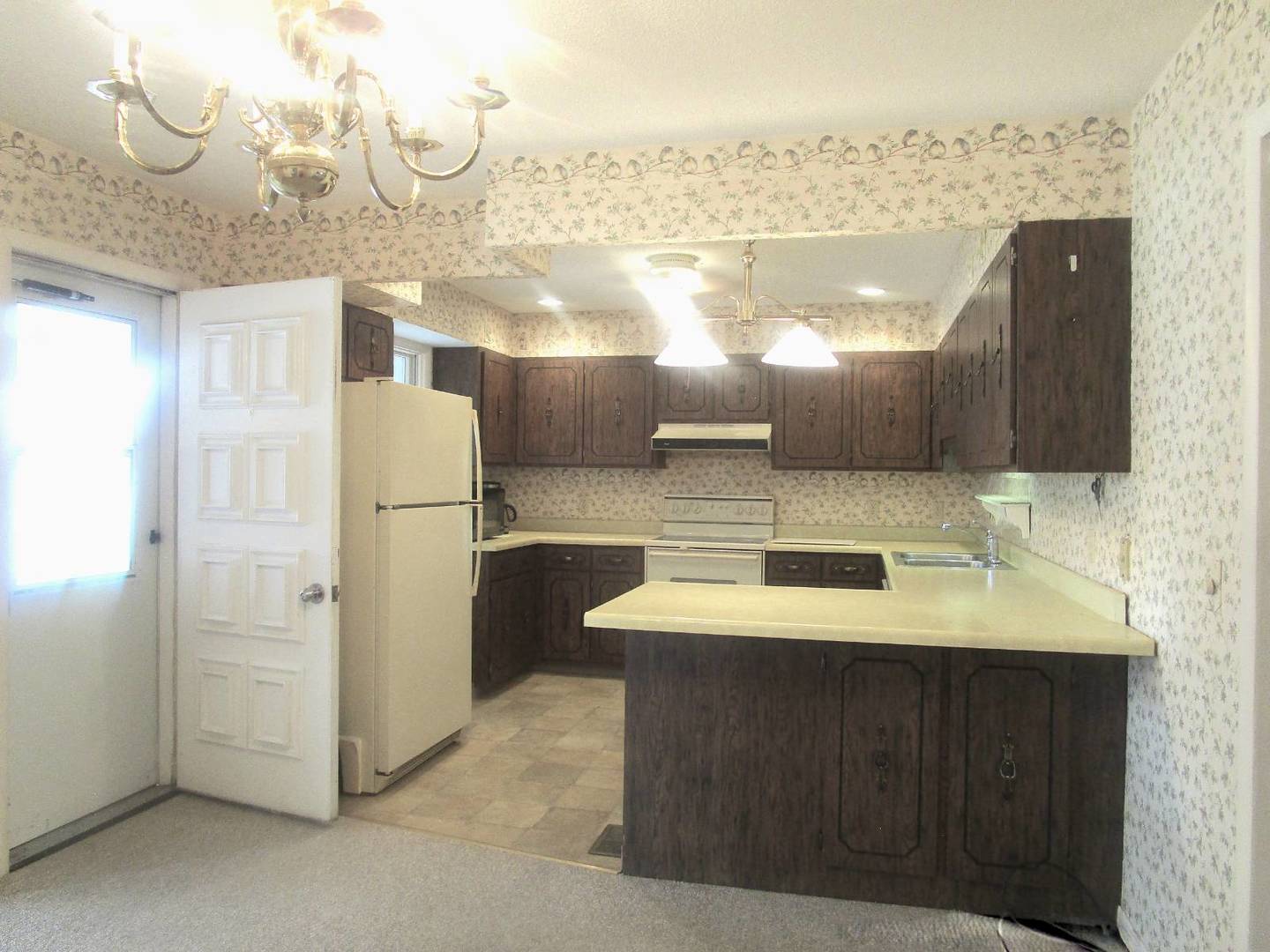 306 College Boulevard Property Photo 4