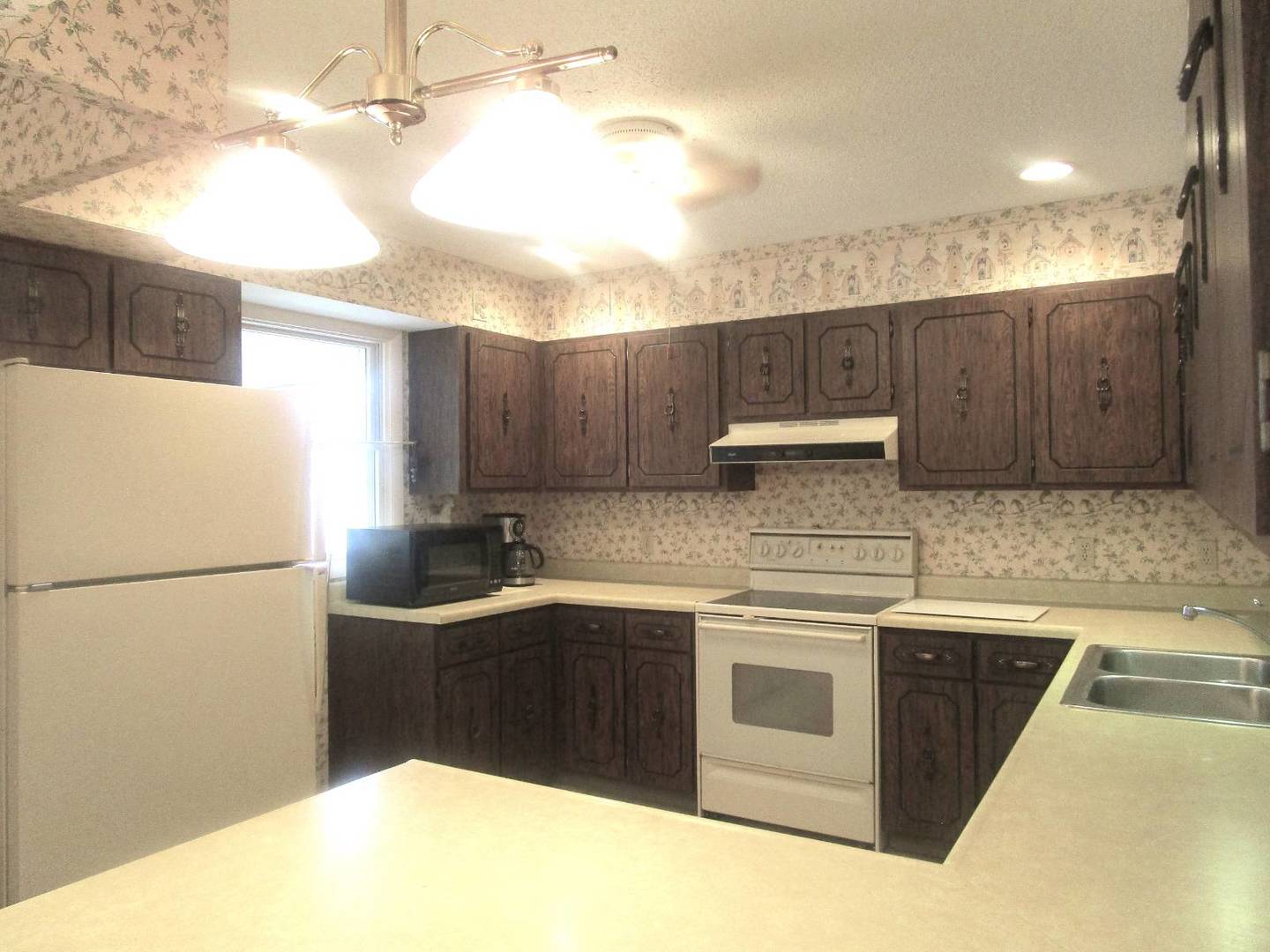 306 College Boulevard Property Photo 6