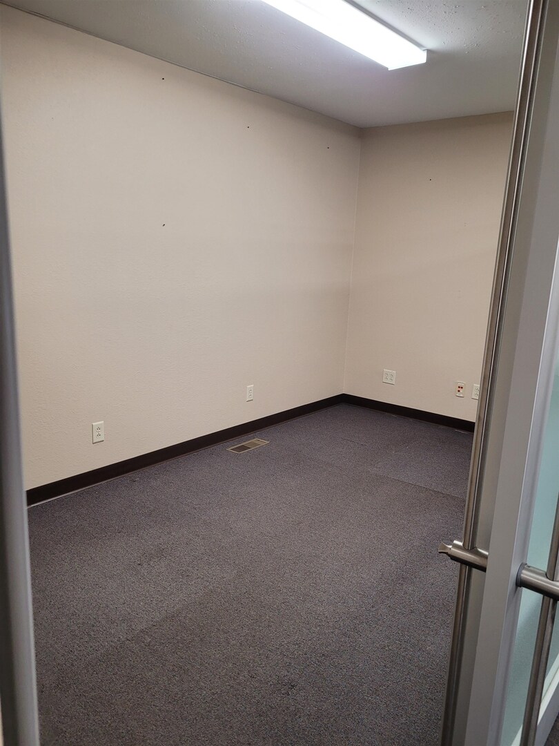 4111 N Watertower Place Property Photo 5