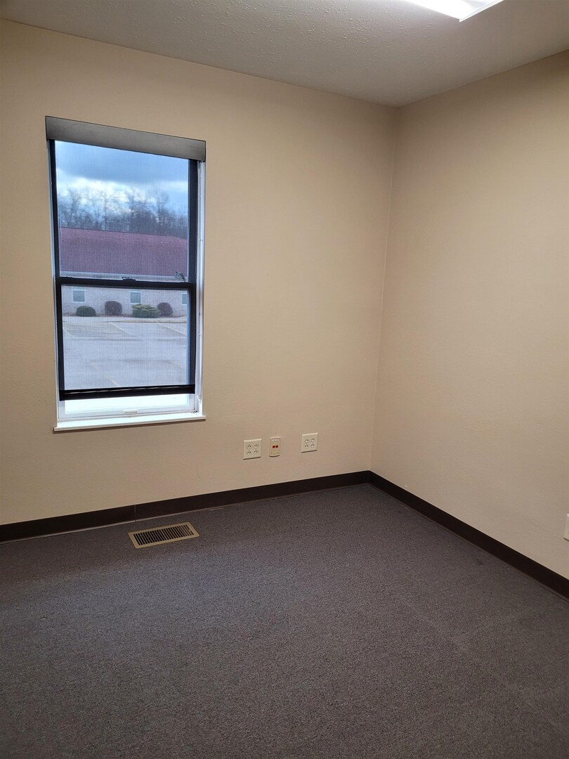 4111 N Watertower Place Property Photo 10