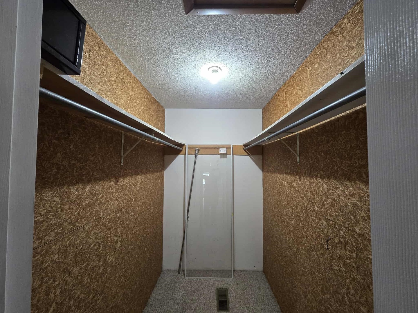 108 Mockingbird Lane Property Photo 33