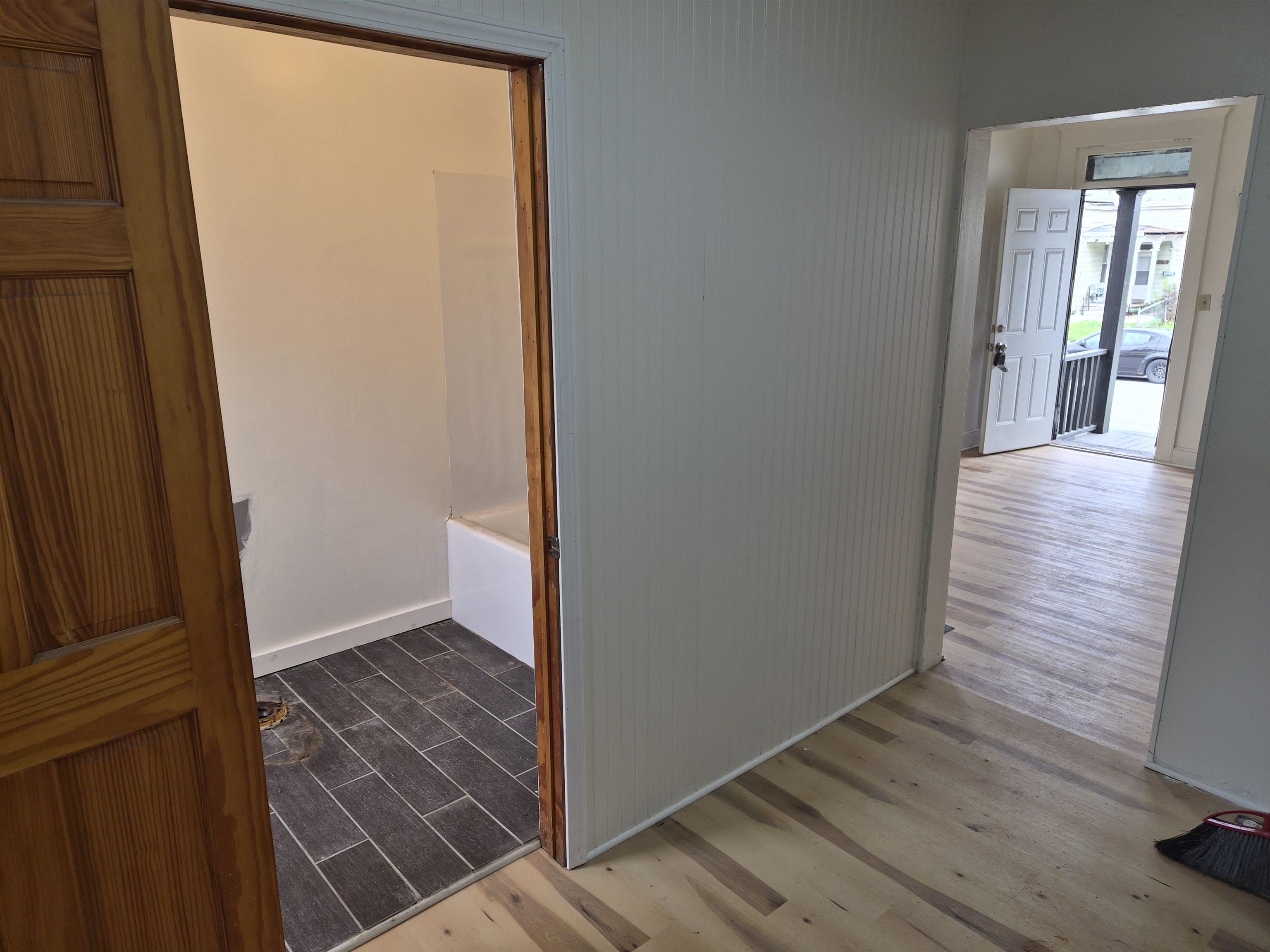 722 Payson Avenue Property Photo 7