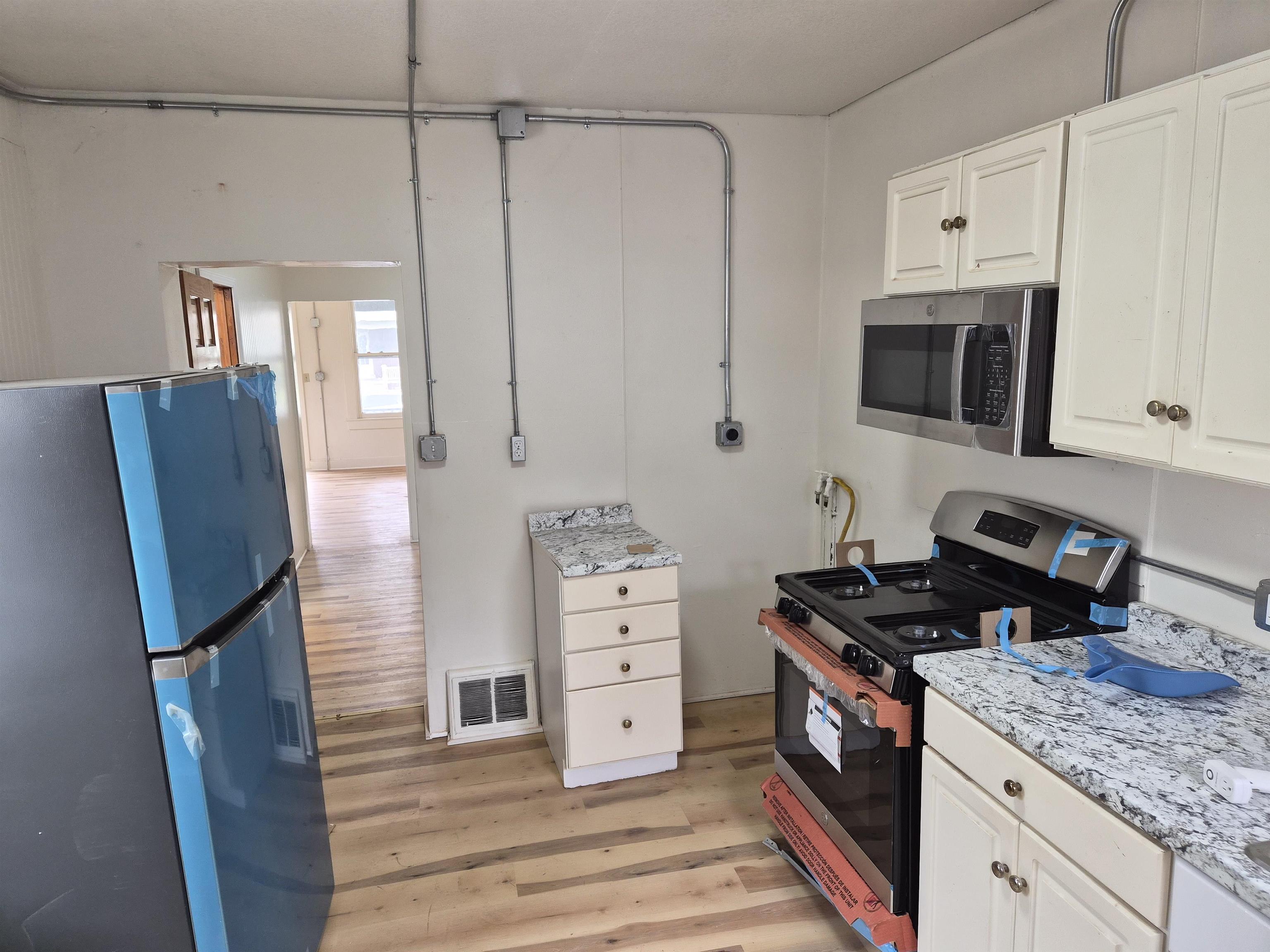 722 Payson Avenue Property Photo 11