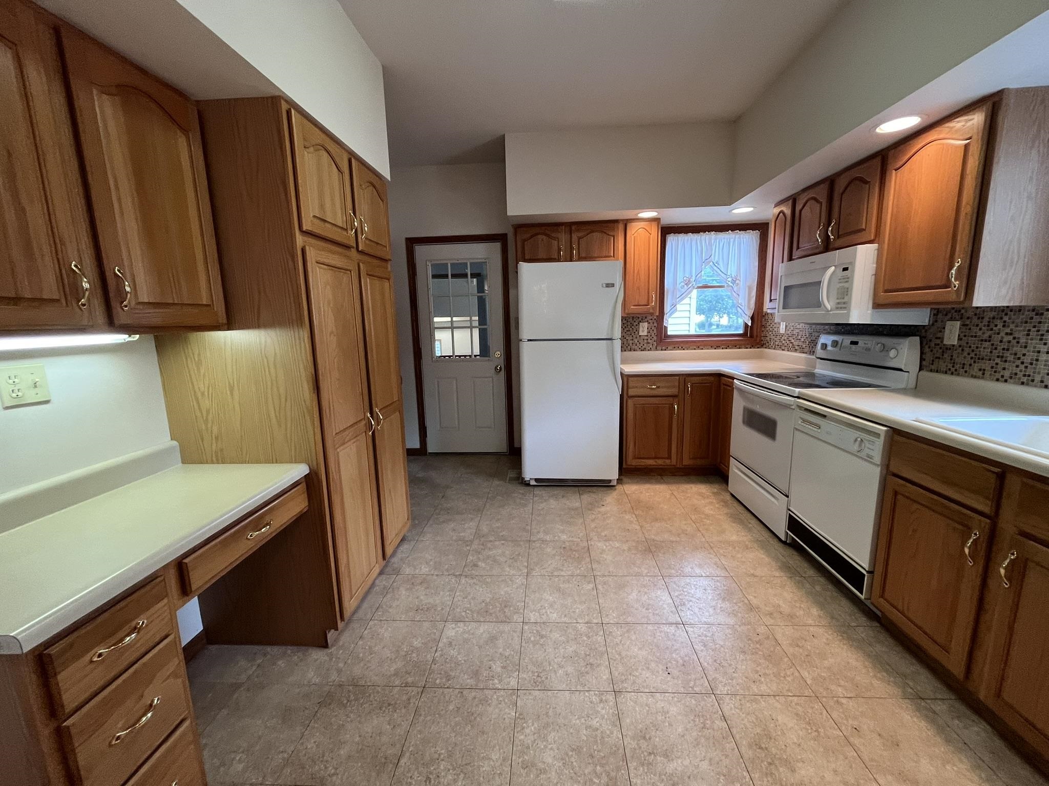 2231 Ohio Street Property Photo 10