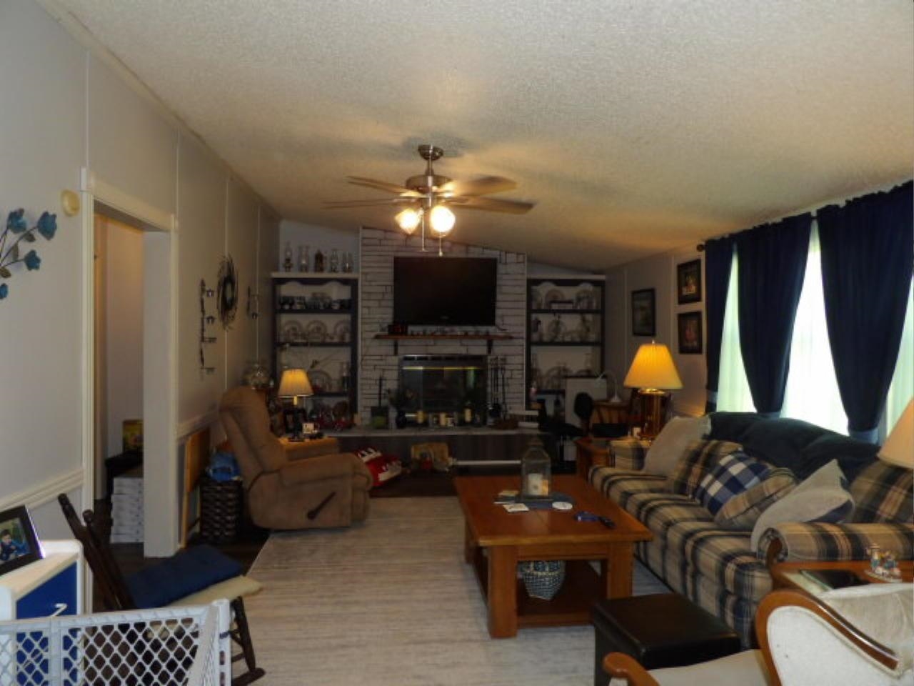 1117 Cannon Lane Property Photo 5